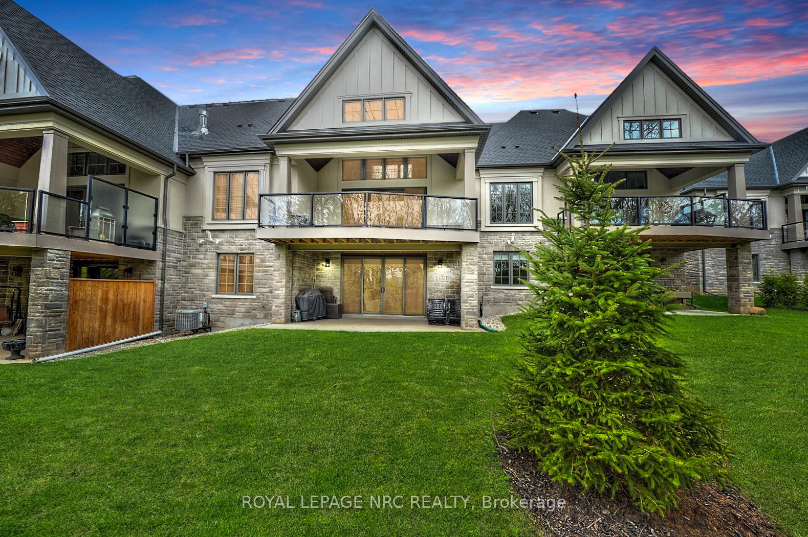 Photo 2 of Unit 12, 190 Canboro Road, Pelham, Fonthill — HOMEH