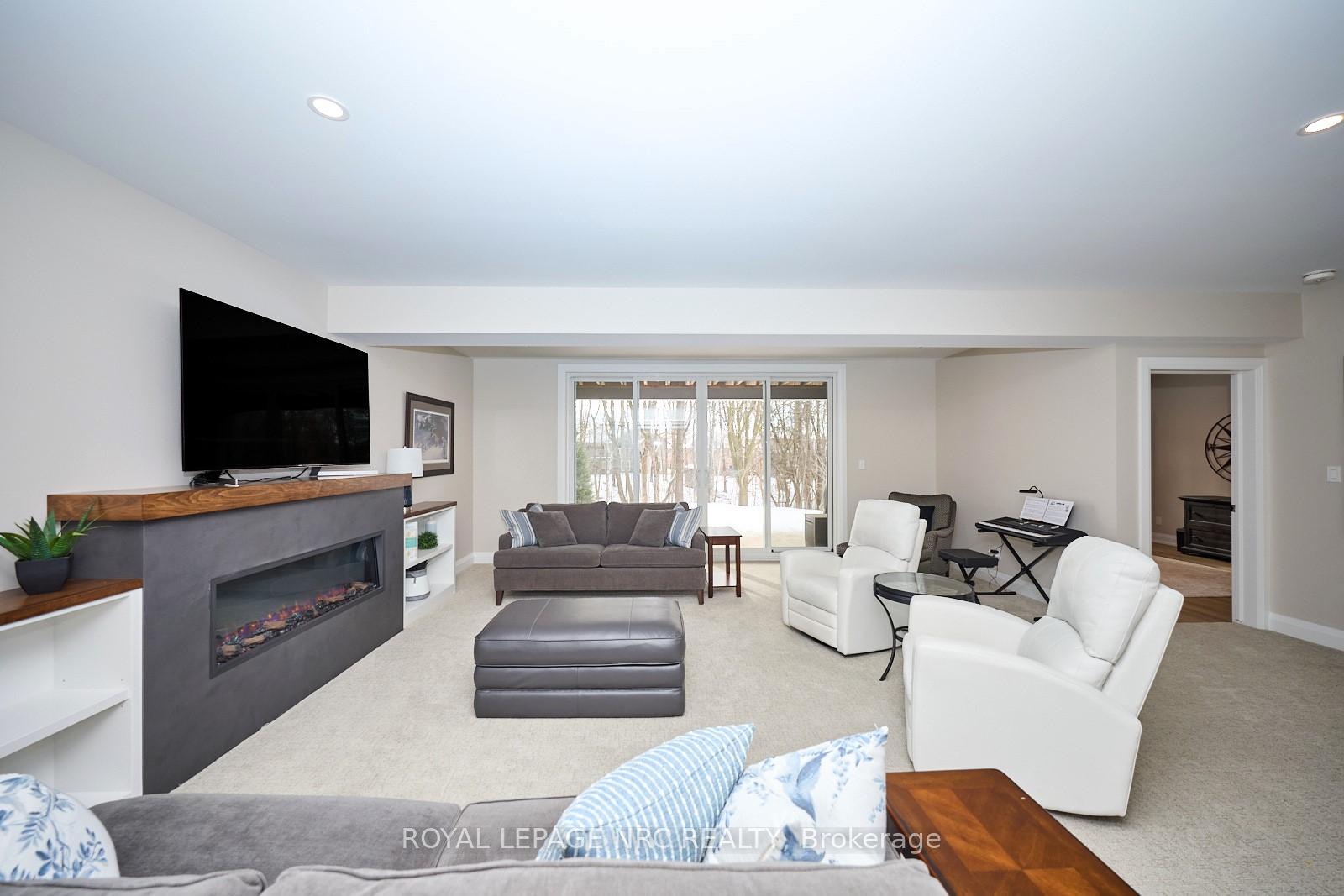 Photo 43 of Unit 12, 190 Canboro Road, Pelham, Fonthill — HOMEH