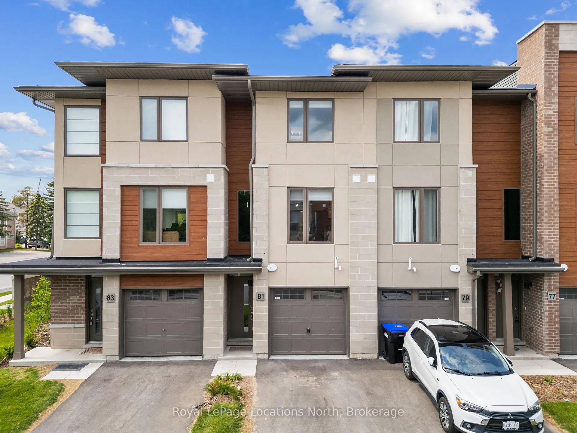 Photo 2 of 81 Winters Crescent, Collingwood — HOMEH