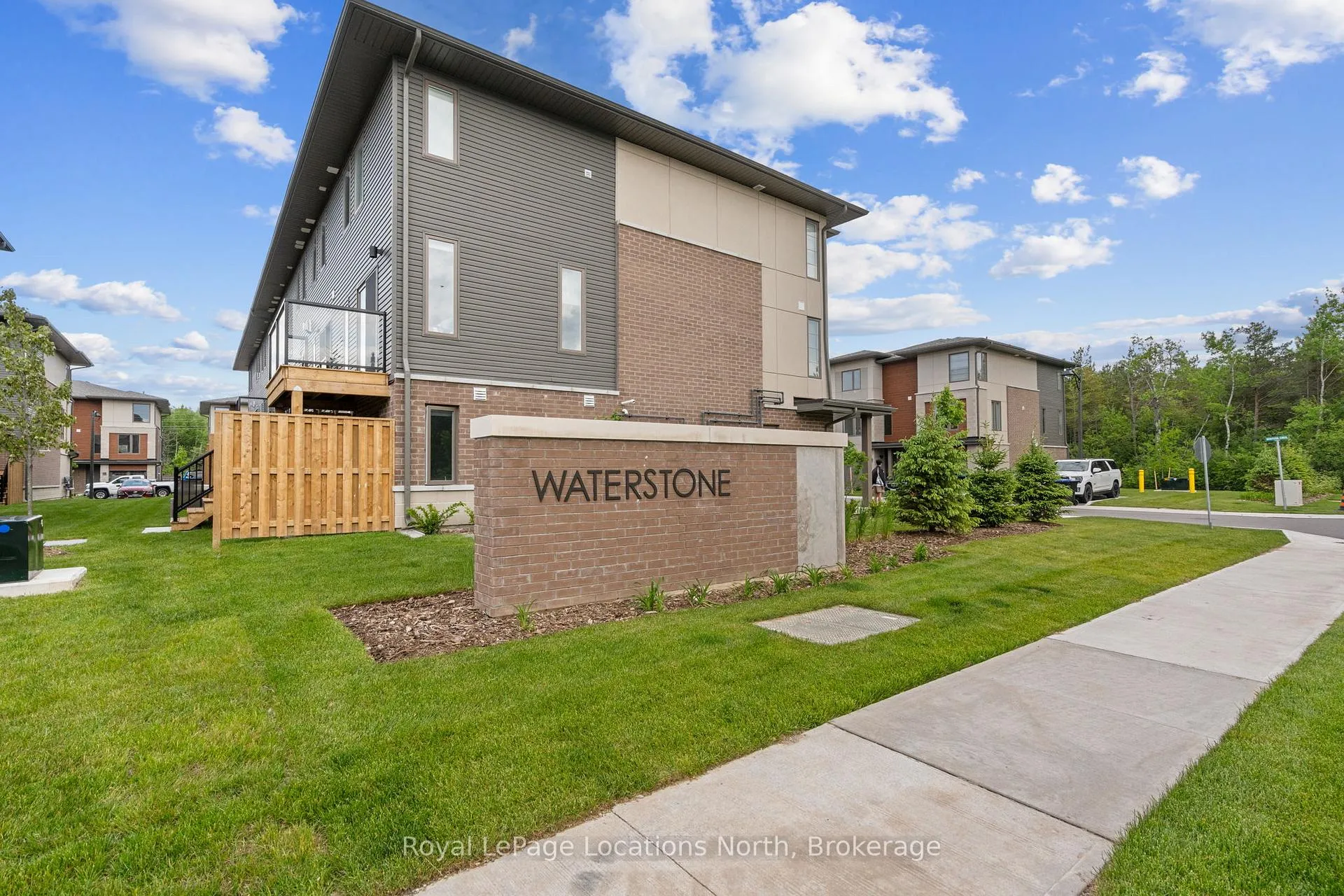 Photo 3 of 81 Winters Crescent, Collingwood — HOMEH