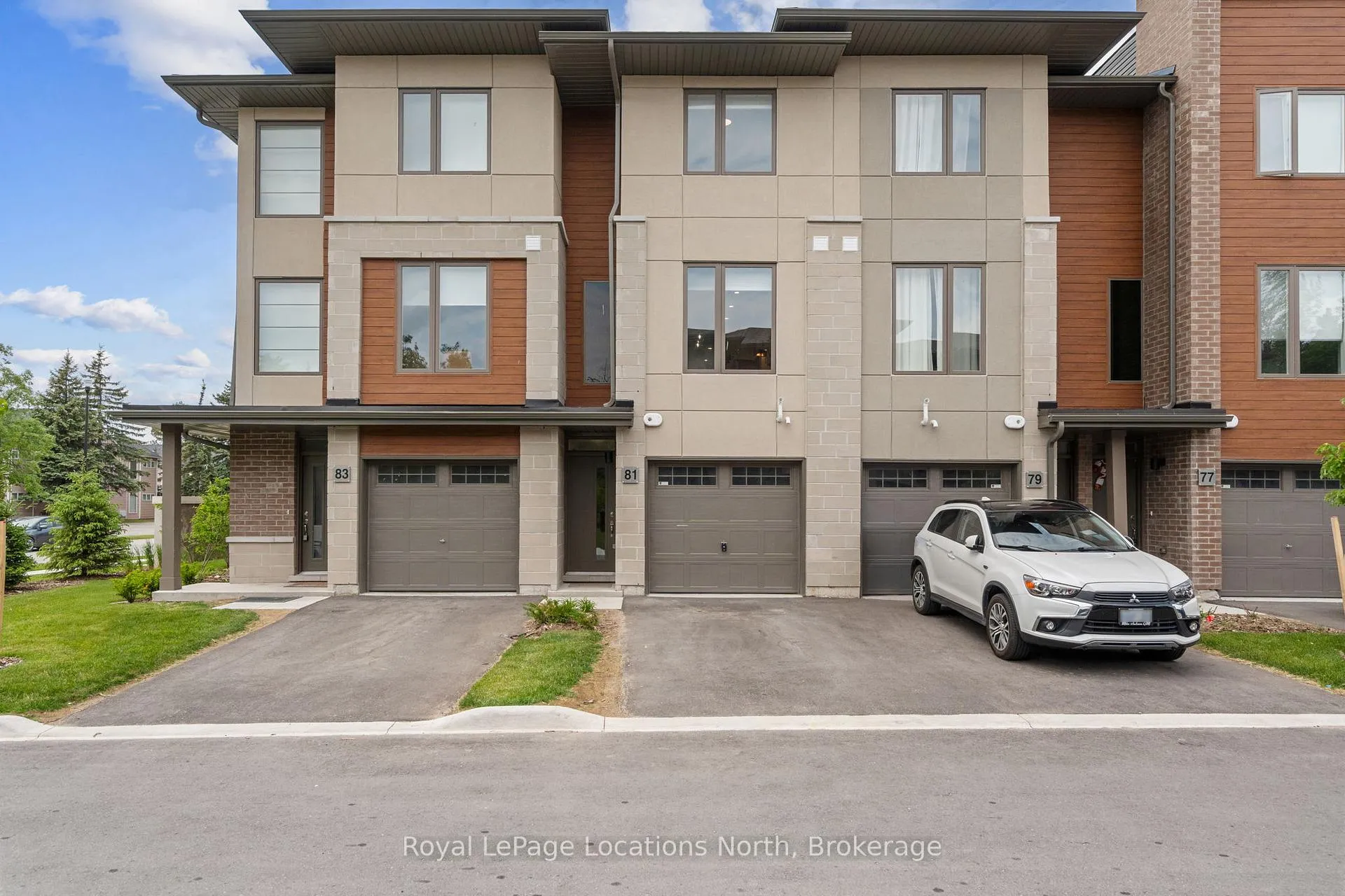 Photo 4 of 81 Winters Crescent, Collingwood — HOMEH