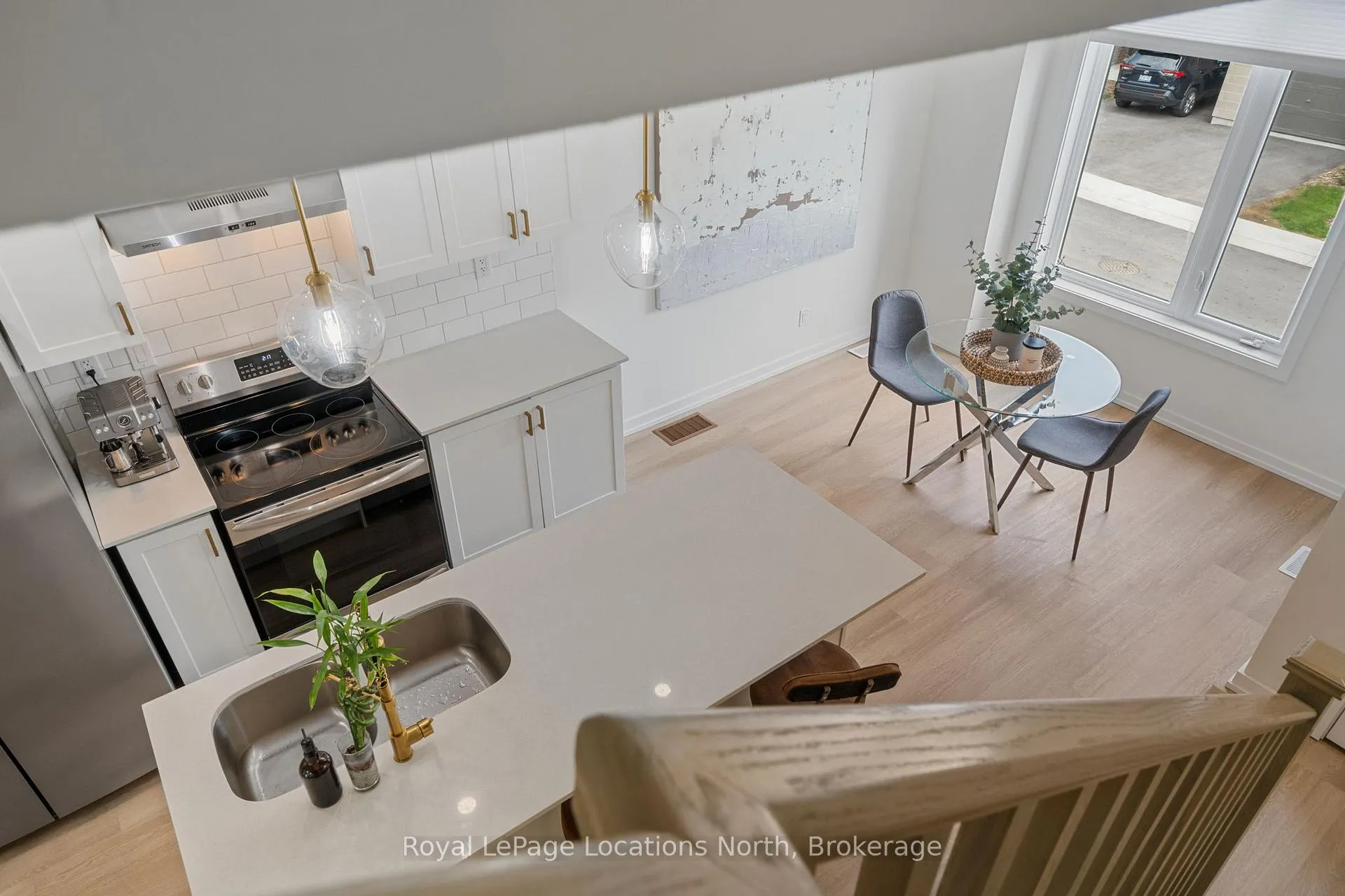 Photo 17 of 81 Winters Crescent, Collingwood — HOMEH