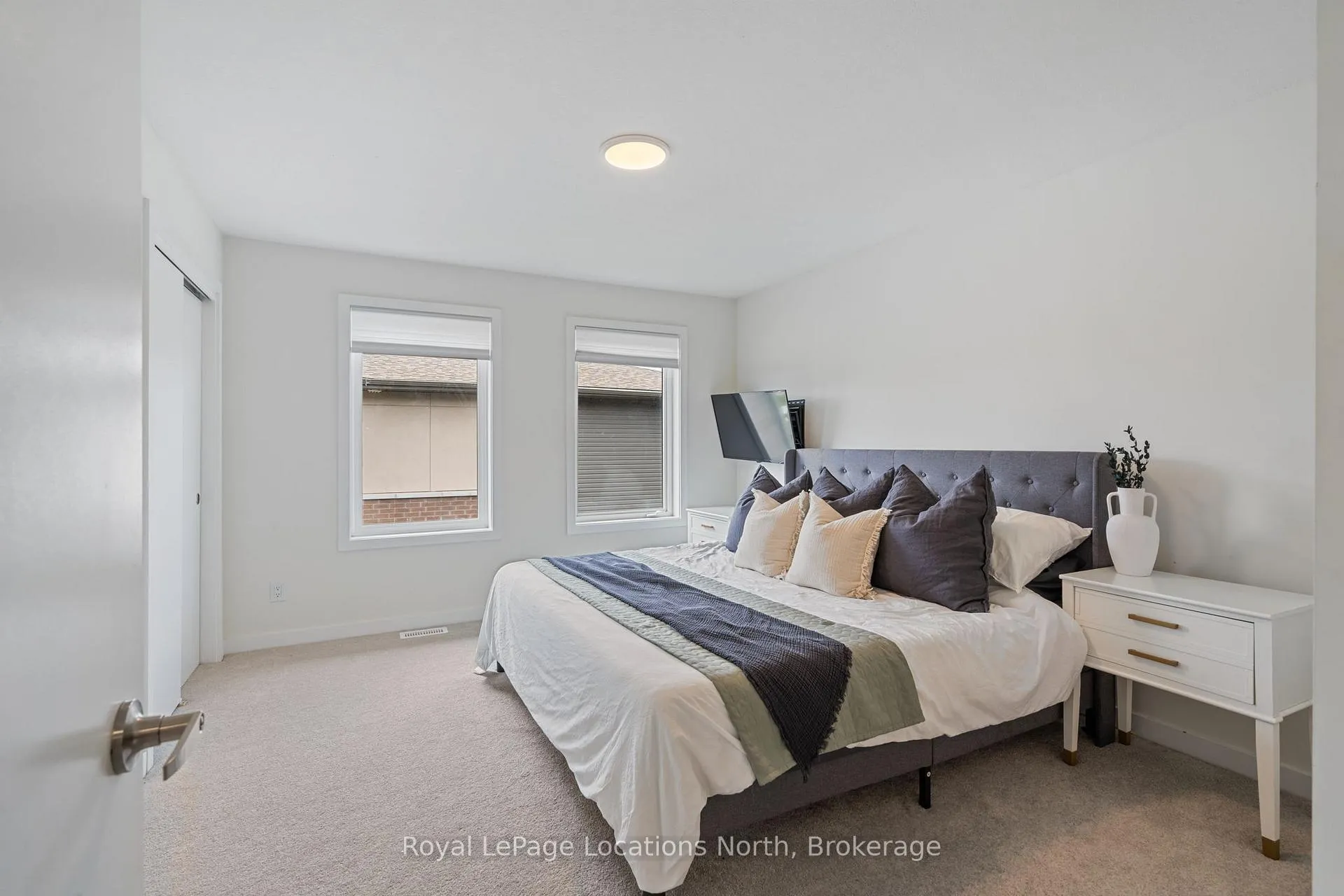 Photo 18 of 81 Winters Crescent, Collingwood — HOMEH
