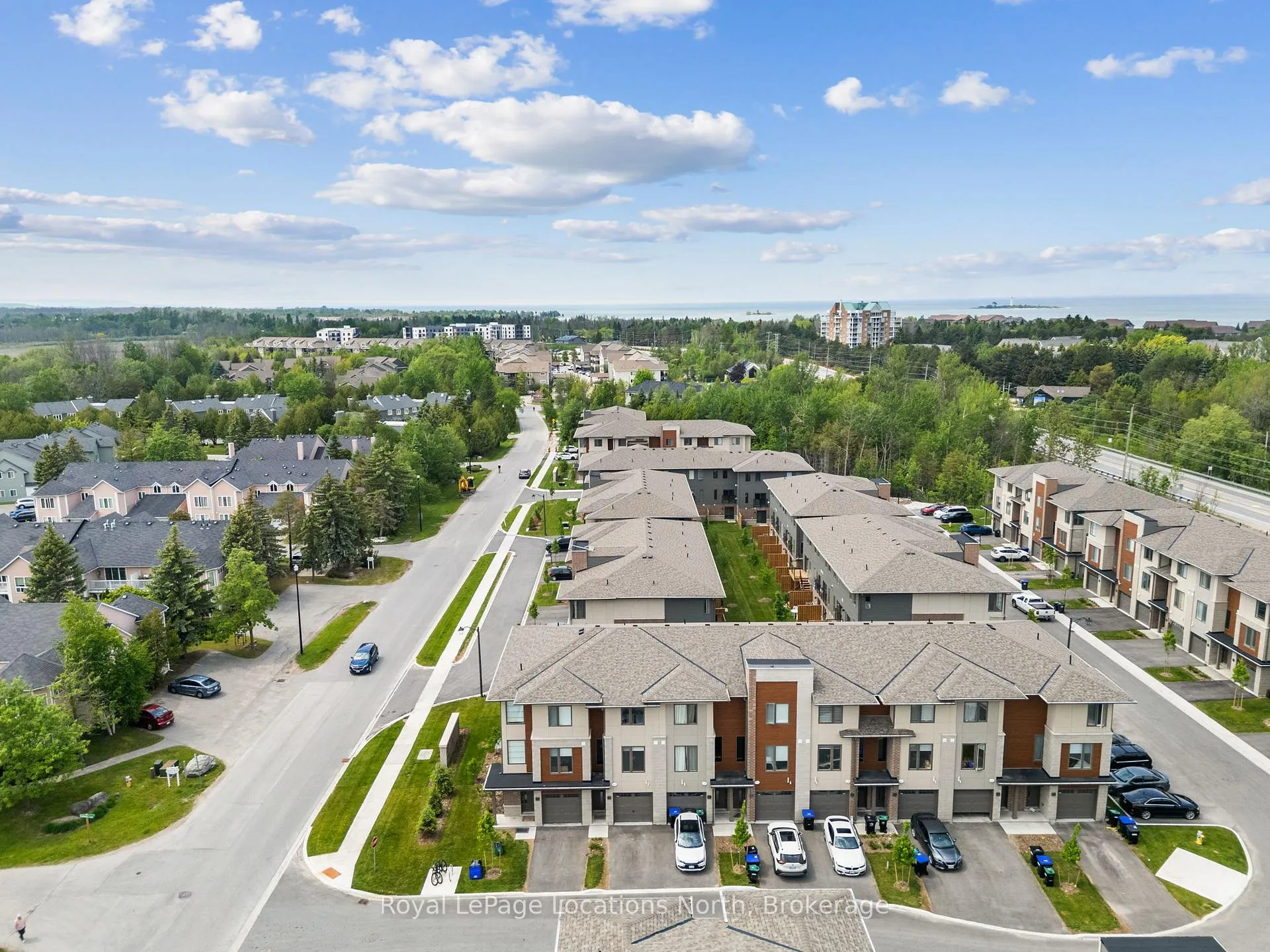 Photo 32 of 81 Winters Crescent, Collingwood — HOMEH