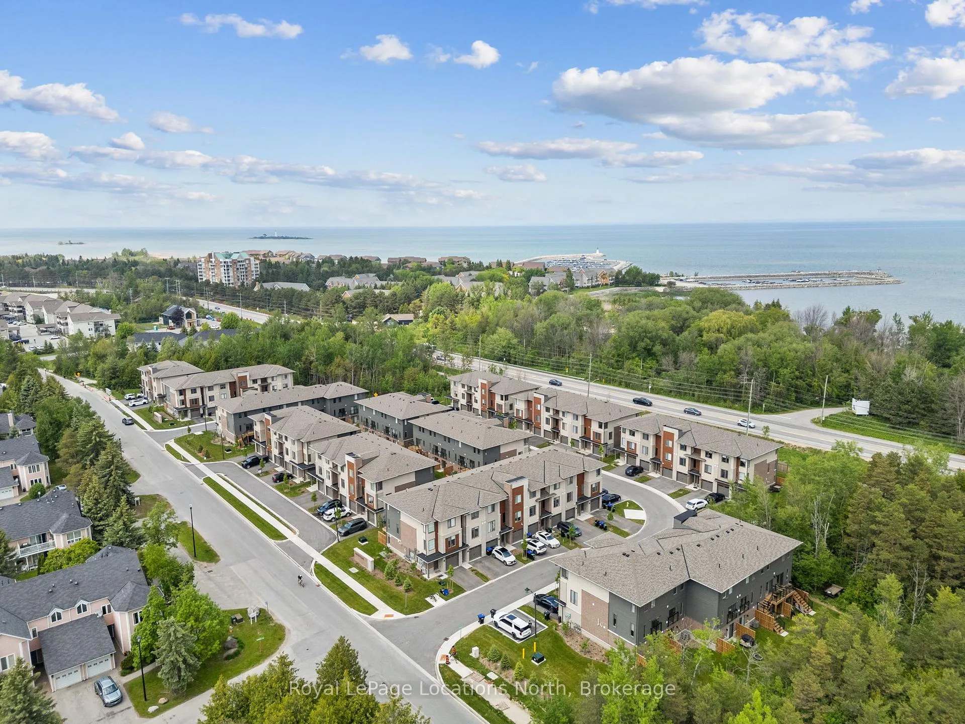 Photo 33 of 81 Winters Crescent, Collingwood — HOMEH