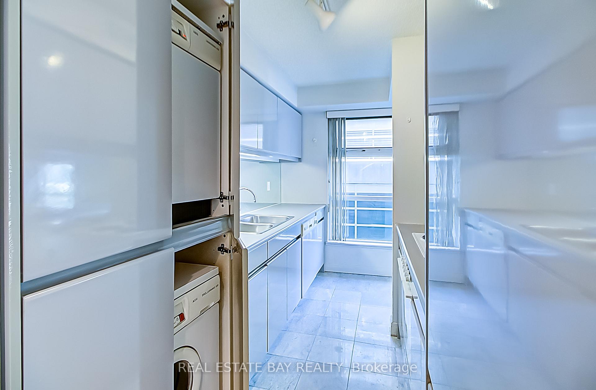 Photo 10 of Unit 1005, 50 Lombard Street, Toronto, Church-Yonge Corridor — HOMEH