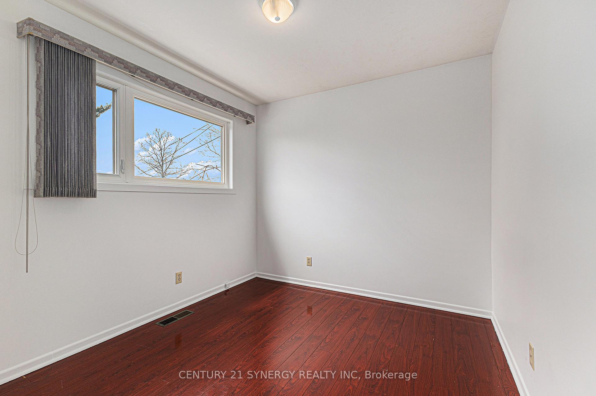 Photo 24 of 1392 Aurele Street, Ottawa, Pineview — HOMEH