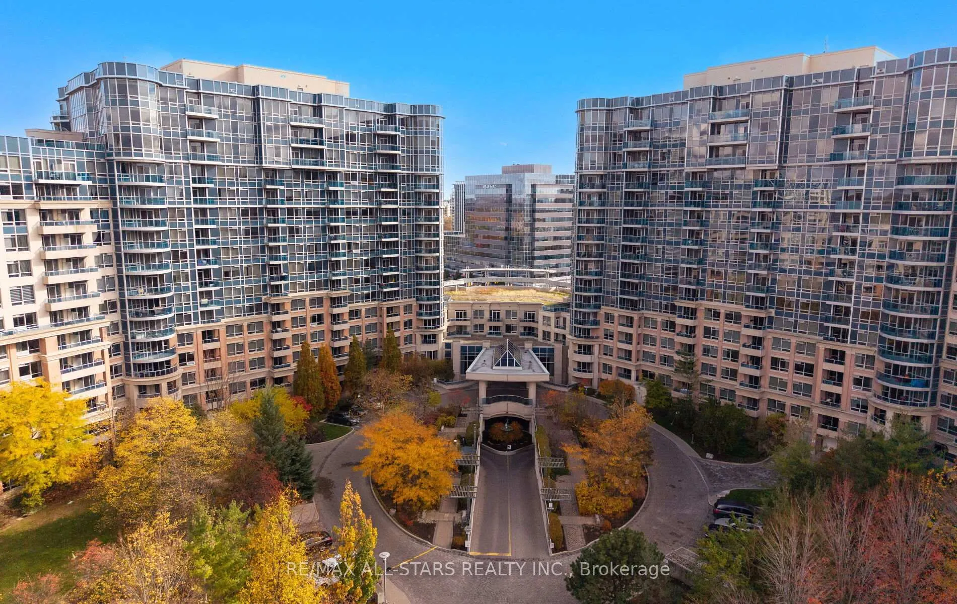 Front of Unit 536, 33 Cox Boulevard