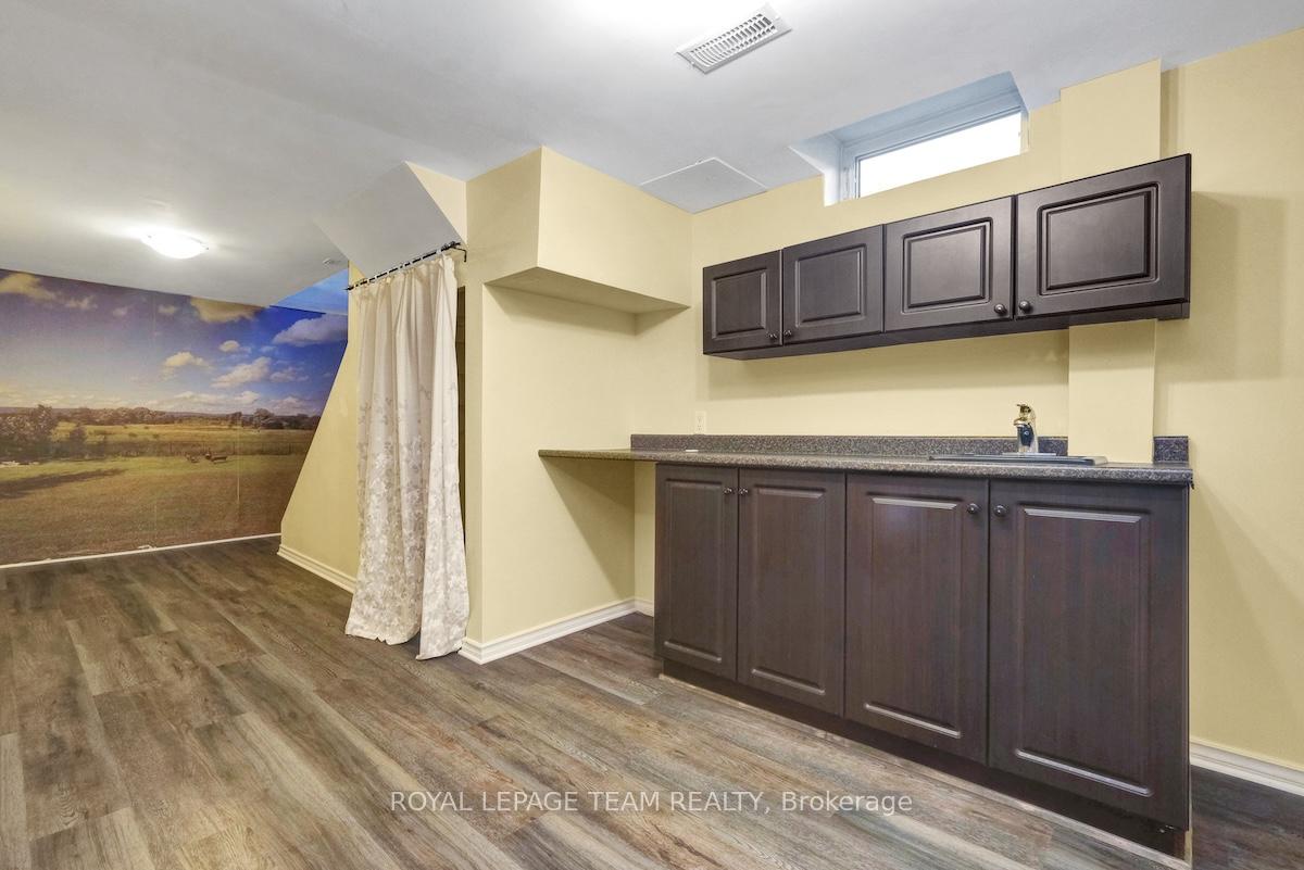Photo 36 of 25 Newgale Street, Ottawa, Crystal Beach — HOMEH