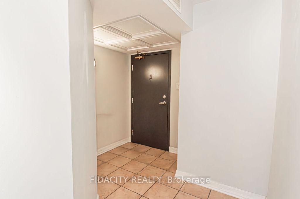 Photo 3 of Unit 3L, 310 Central Park Drive, Ottawa, Central Park — HOMEH