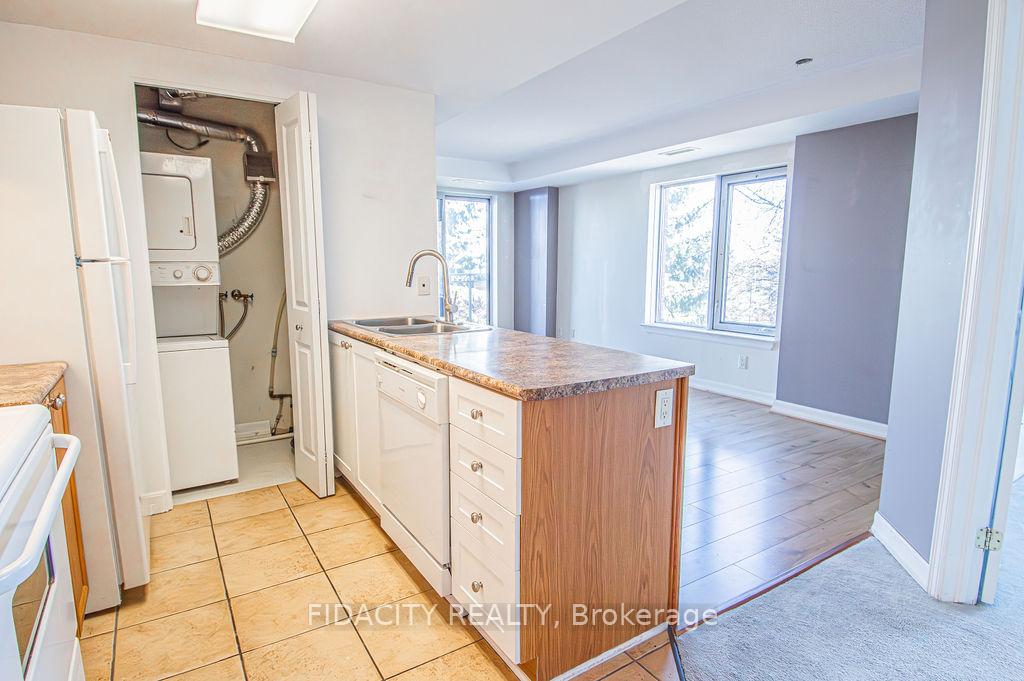 Photo 5 of Unit 3L, 310 Central Park Drive, Ottawa, Central Park — HOMEH