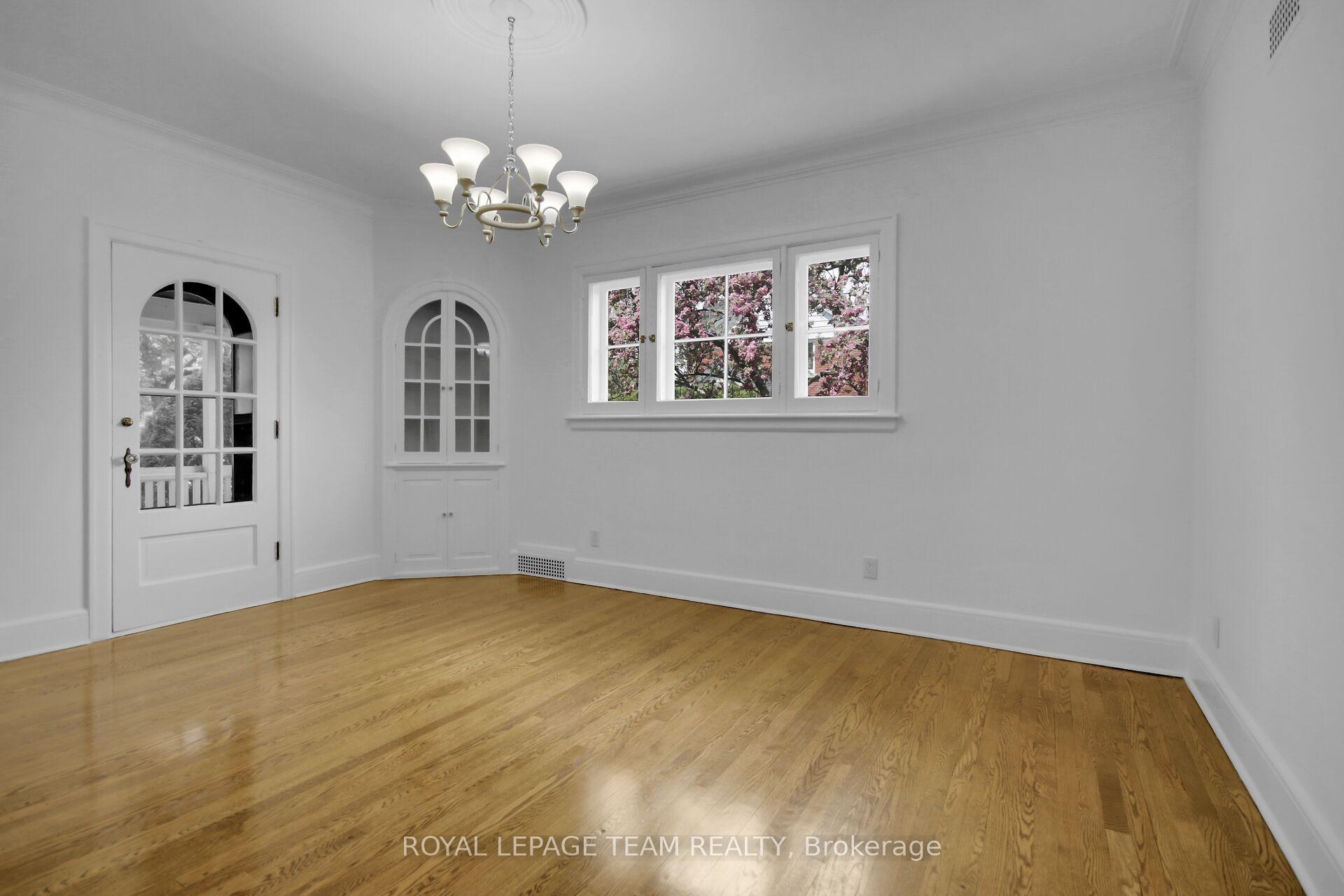 Photo 8 of 105 Kenilworth Street, Ottawa, Civic Hospital — HOMEH
