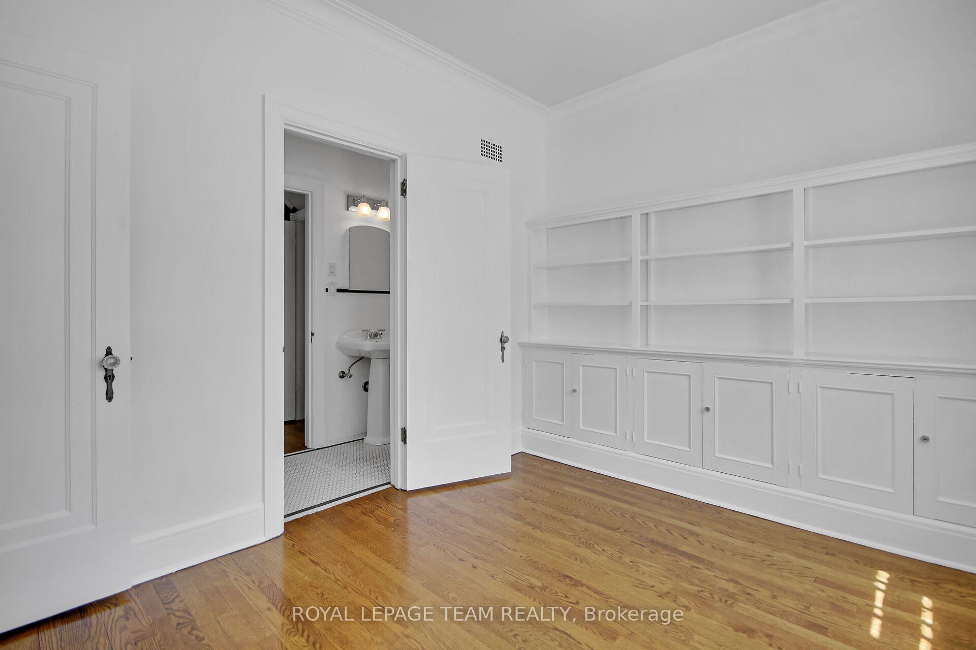 Photo 16 of 105 Kenilworth Street, Ottawa, Civic Hospital — HOMEH