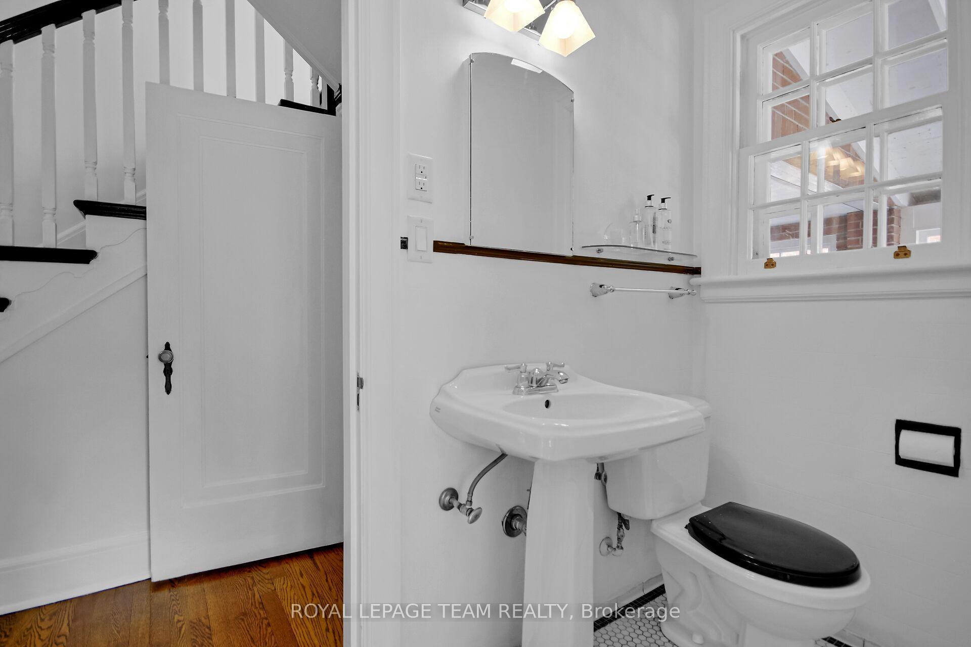 Photo 18 of 105 Kenilworth Street, Ottawa, Civic Hospital — HOMEH