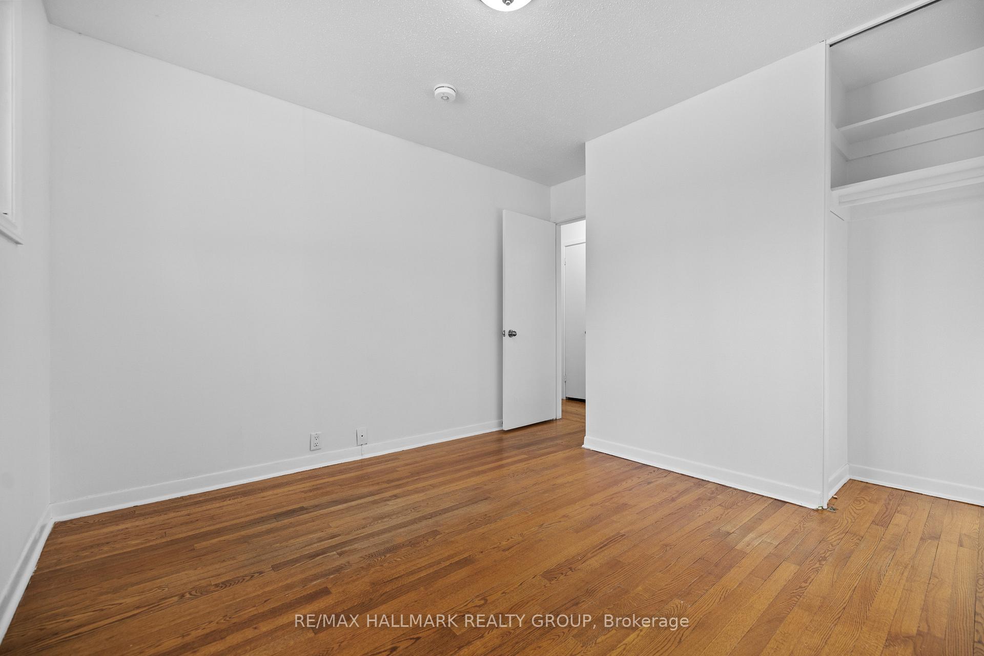 Photo 11 of 53 Wigan Drive E, Ottawa, Borden Farm/Stewart Farm/Carleton Heights/Parkwood Hills — HOMEH