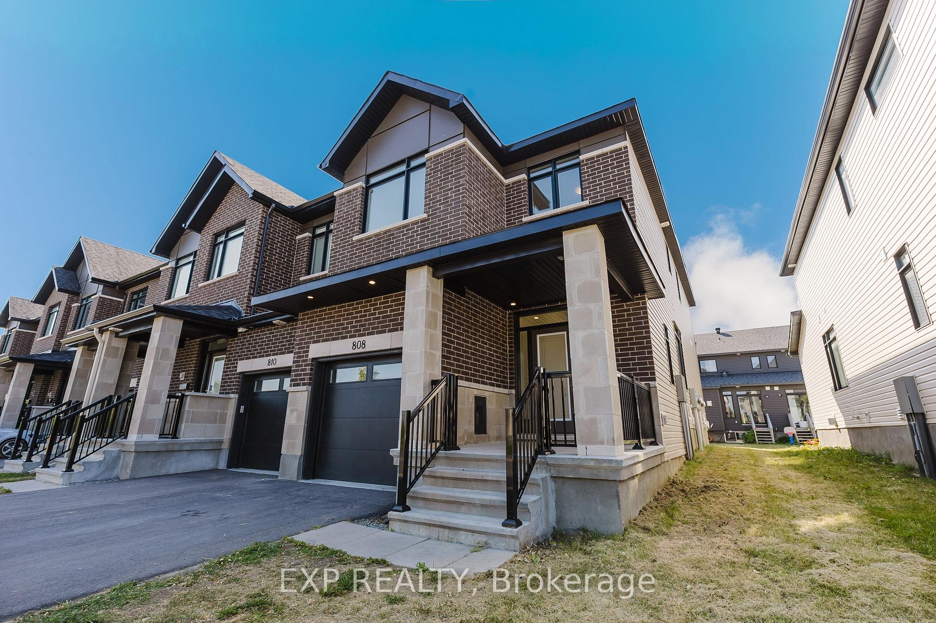 Photo 4 of 808 Mochi Circle, Ottawa, Barrhaven - Heritage Park — HOMEH