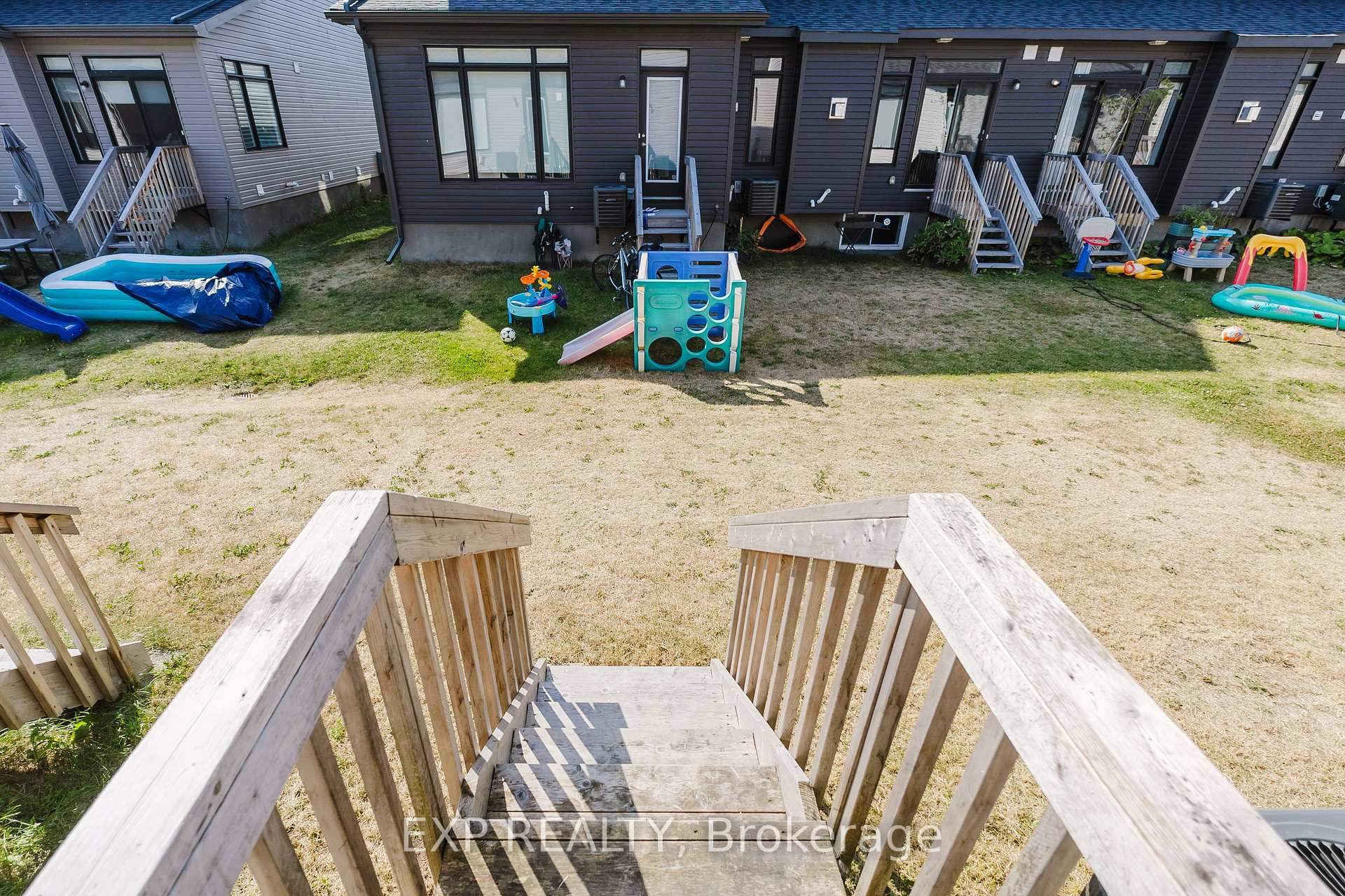 Photo 5 of 808 Mochi Circle, Ottawa, Barrhaven - Heritage Park — HOMEH