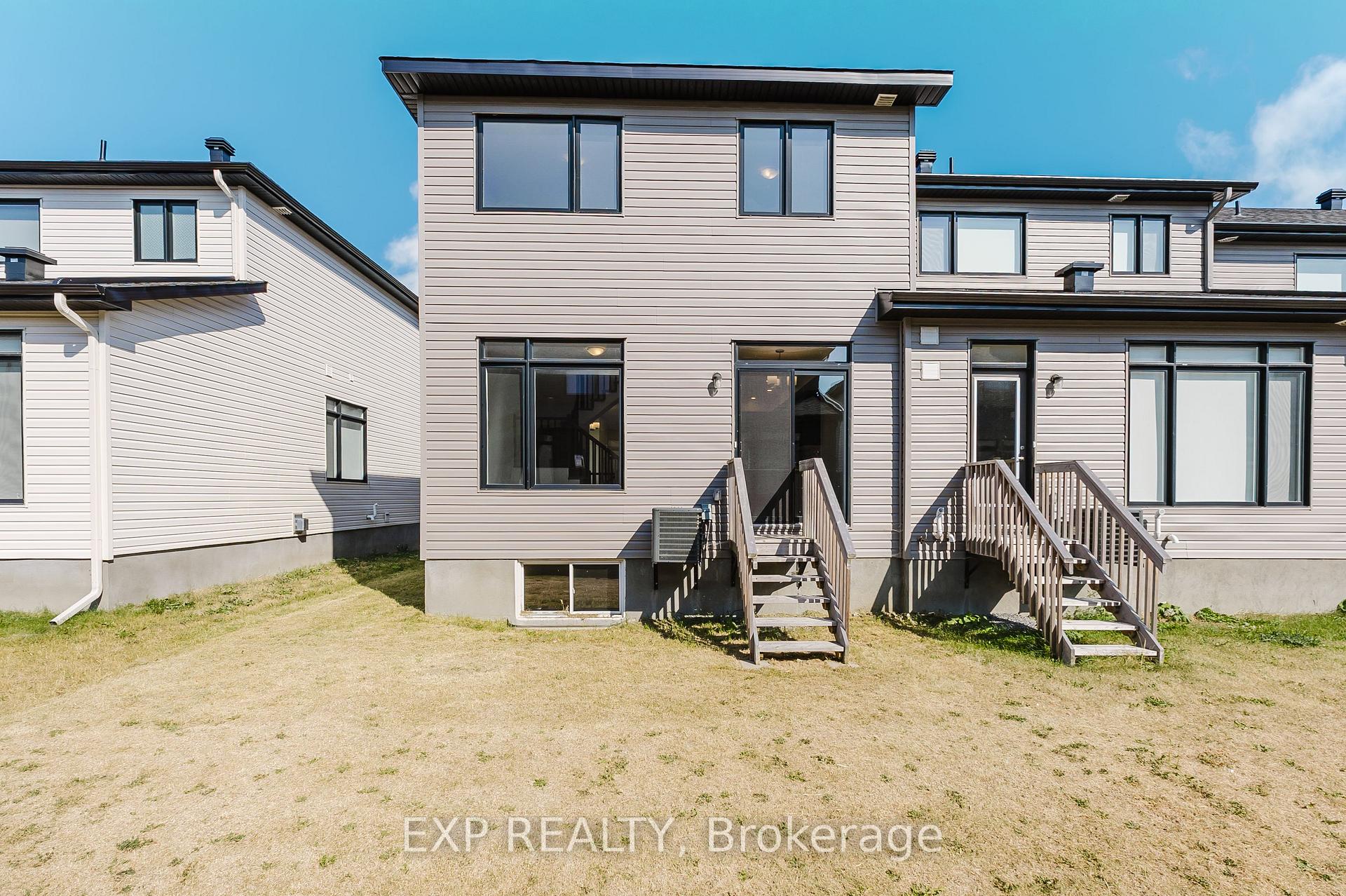 Photo 13 of 808 Mochi Circle, Ottawa, Barrhaven - Heritage Park — HOMEH