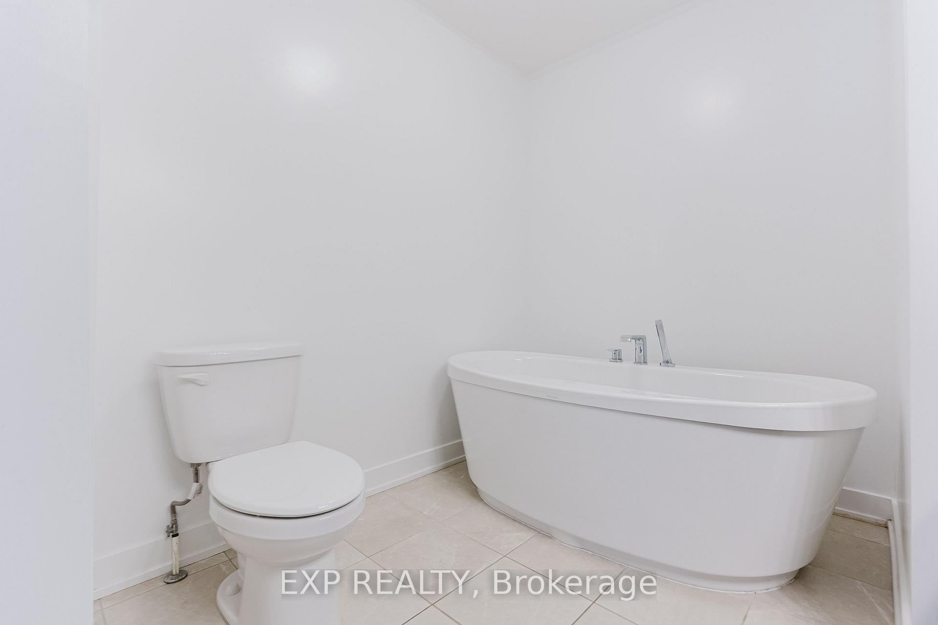 Photo 14 of 808 Mochi Circle, Ottawa, Barrhaven - Heritage Park — HOMEH
