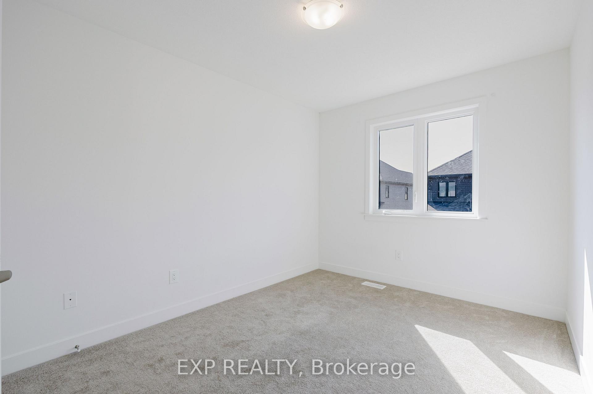 Photo 18 of 808 Mochi Circle, Ottawa, Barrhaven - Heritage Park — HOMEH