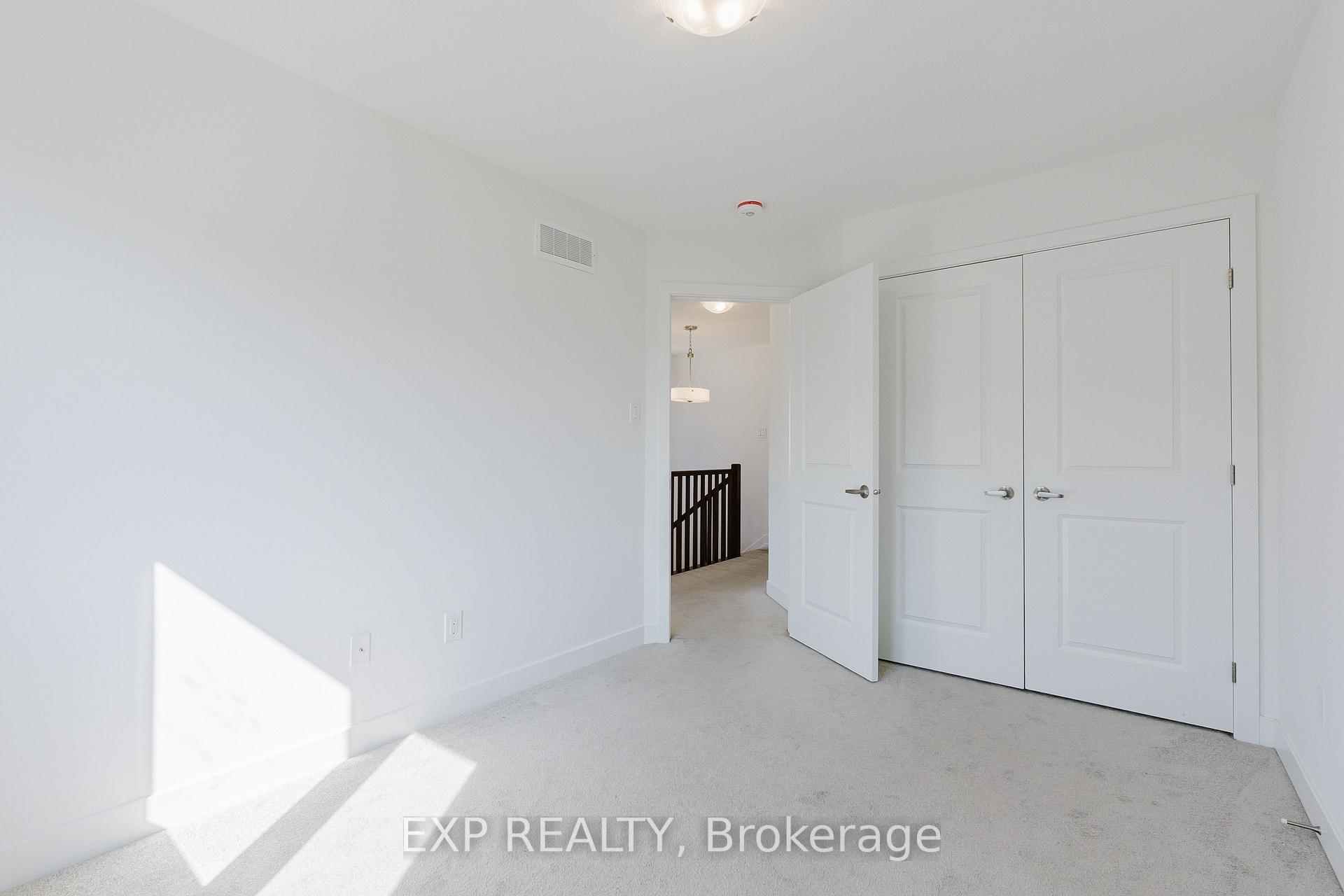 Photo 20 of 808 Mochi Circle, Ottawa, Barrhaven - Heritage Park — HOMEH