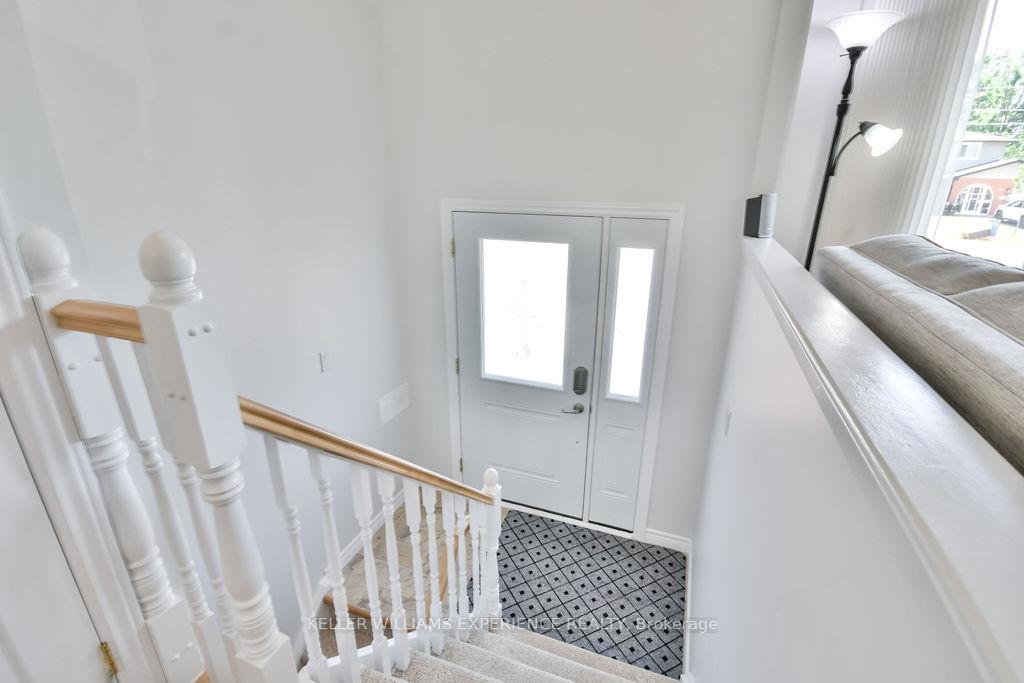 Photo 4 of 80 Cundles Road E, Barrie, Cundles East — HOMEH