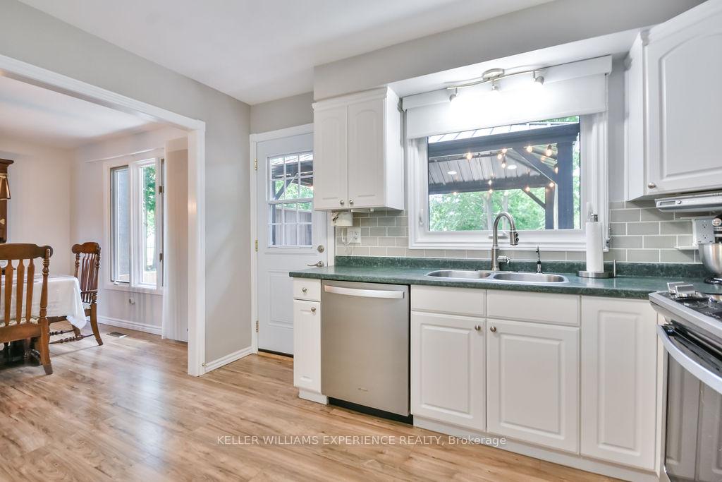 Photo 10 of 80 Cundles Road E, Barrie, Cundles East — HOMEH