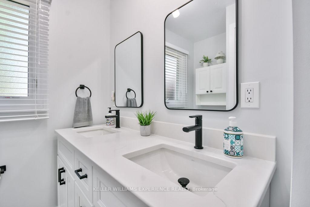 Photo 20 of 80 Cundles Road E, Barrie, Cundles East — HOMEH