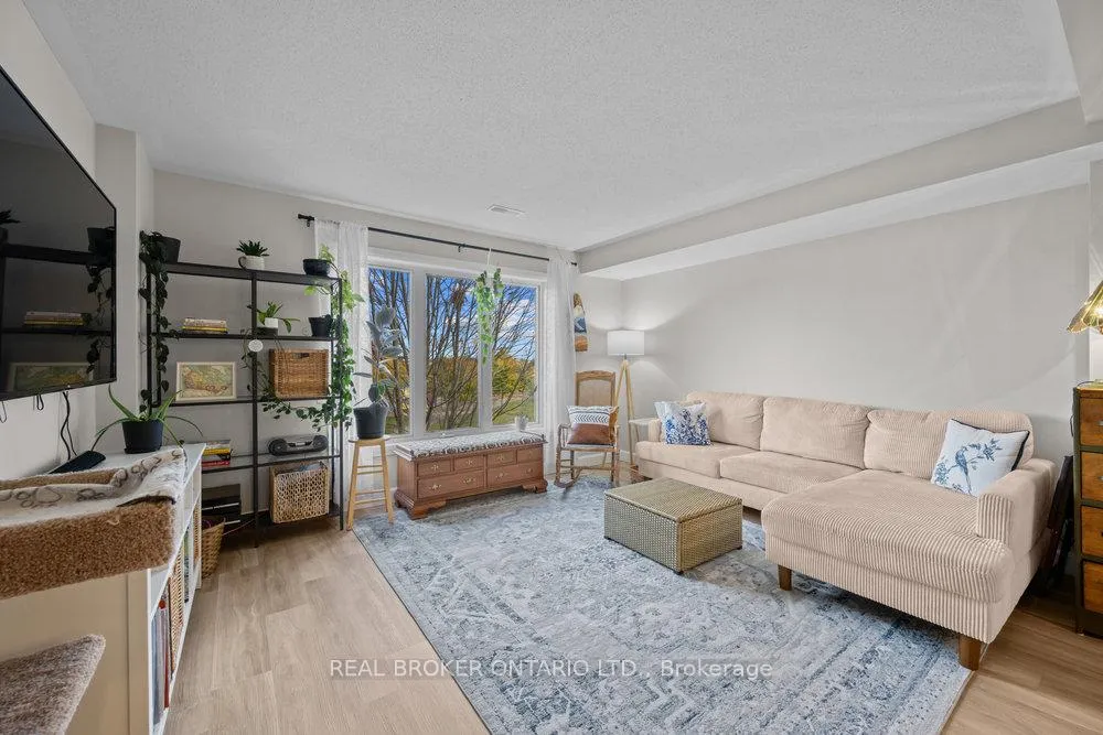 Photo 4 of Unit 10, 293 Aquaview Drive, Ottawa, Avalon East — HOMEH