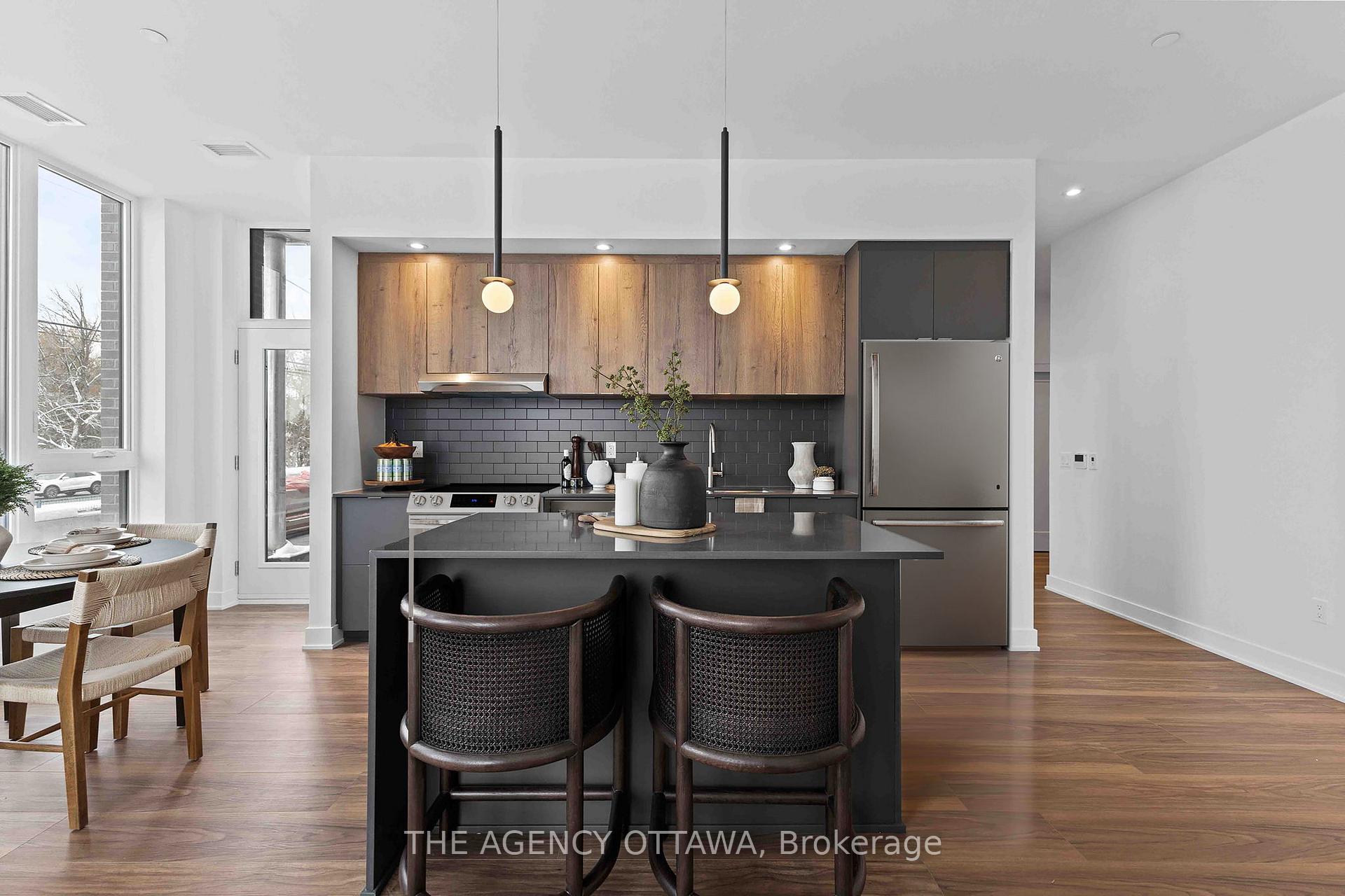 Photo 2 of Unit 106, 3071 Riverside Drive, Ottawa, Mooneys Bay/Riverside Park — HOMEH