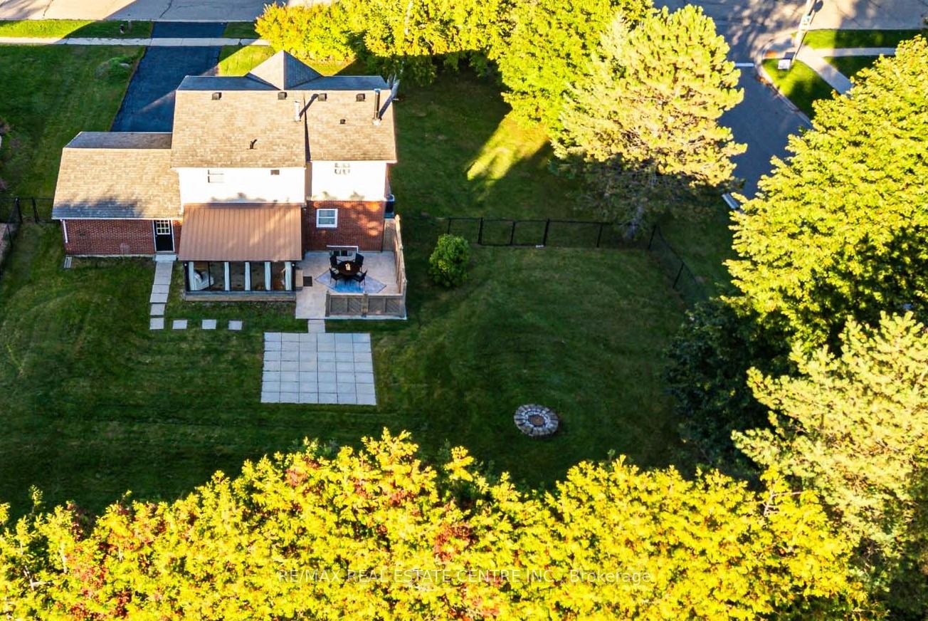 Photo 8 of 32 Agnes Street, Caledon, Alton — HOMEH