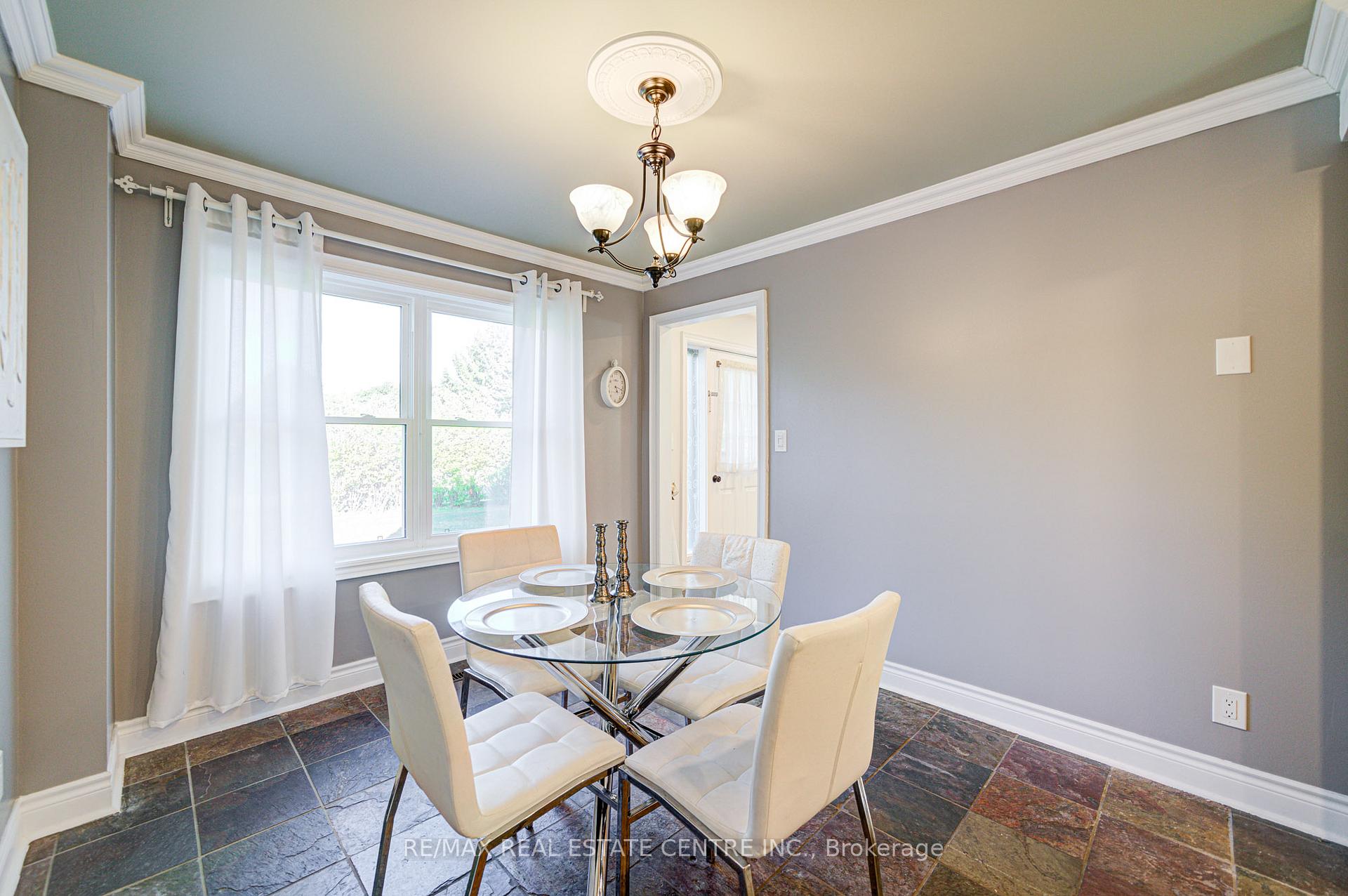 Photo 12 of 32 Agnes Street, Caledon, Alton — HOMEH