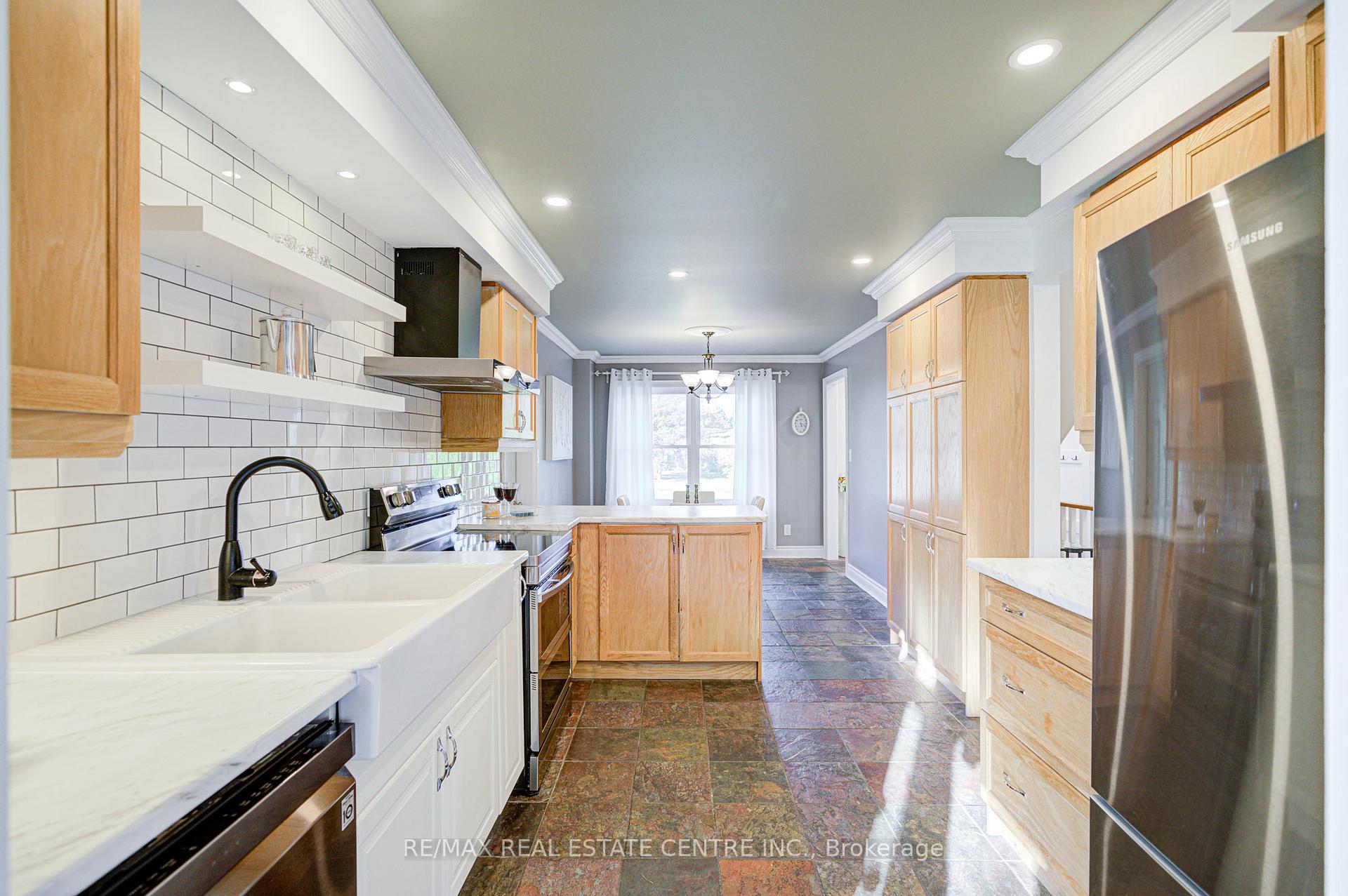 Photo 16 of 32 Agnes Street, Caledon, Alton — HOMEH