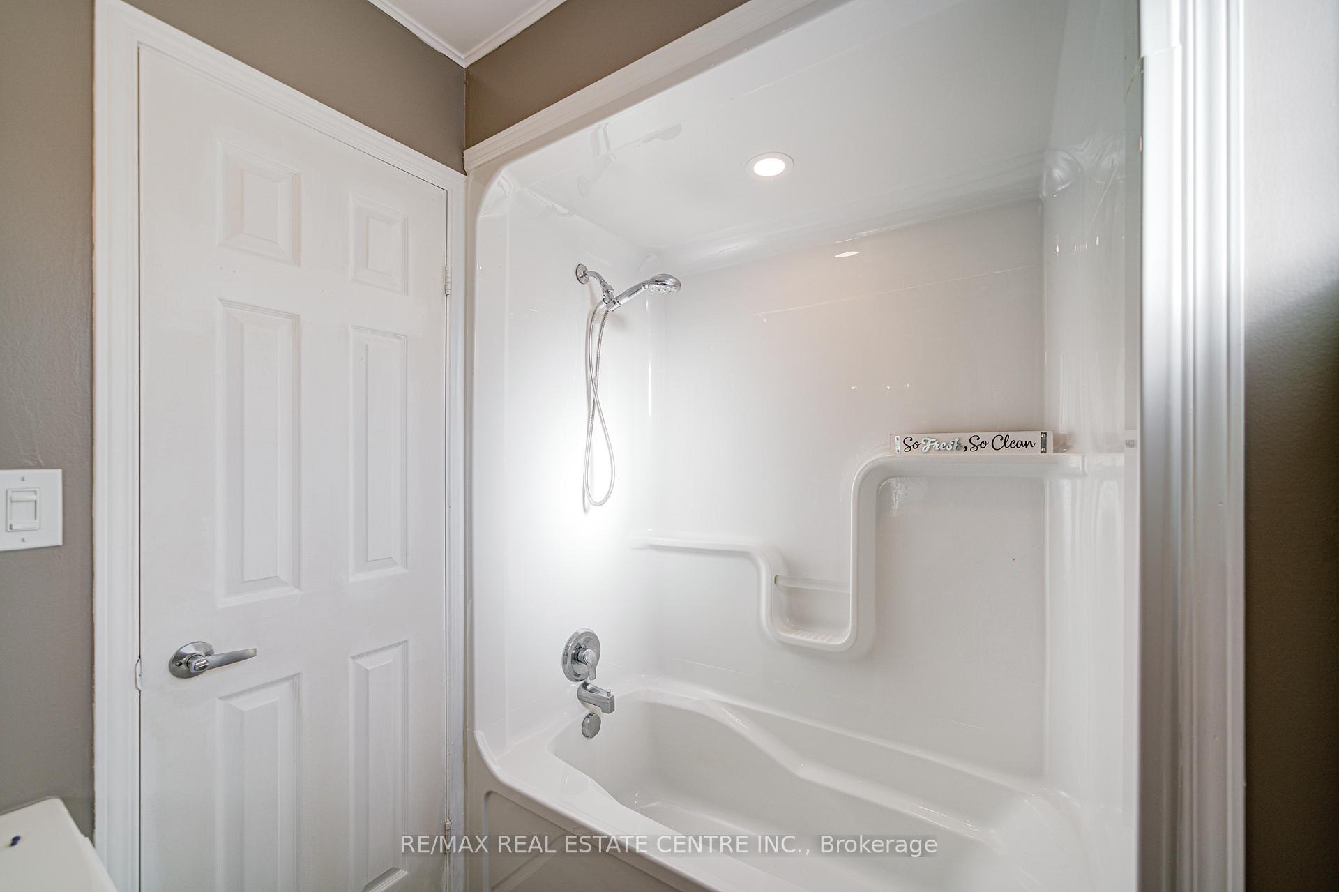 Photo 33 of 32 Agnes Street, Caledon, Alton — HOMEH