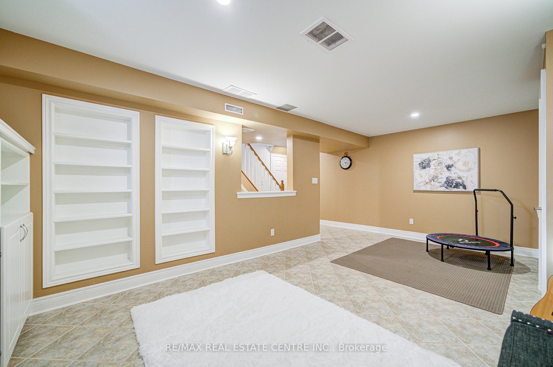 Photo 38 of 32 Agnes Street, Caledon, Alton — HOMEH