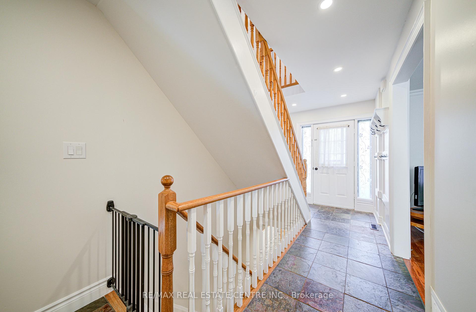 Photo 39 of 32 Agnes Street, Caledon, Alton — HOMEH