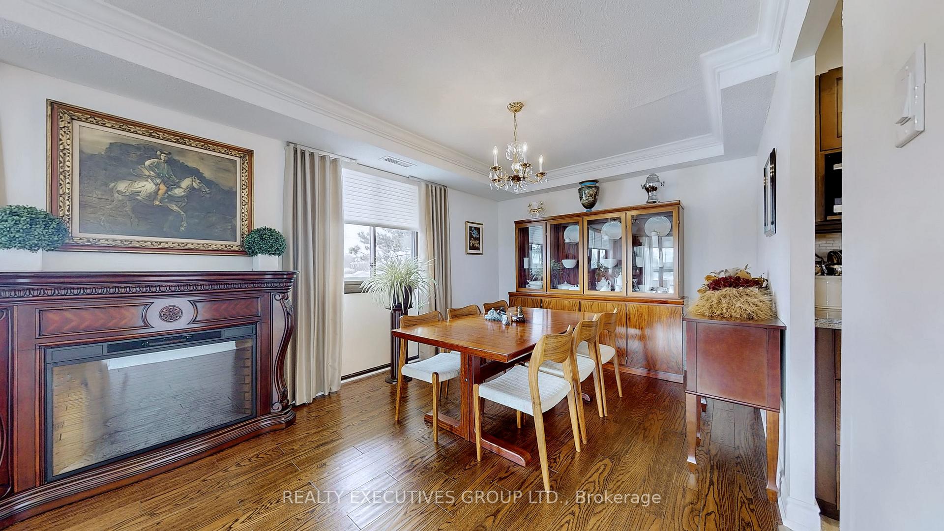 Photo 11 of Unit 303, 8111 Yonge Street, Markham, Royal Orchard — HOMEH