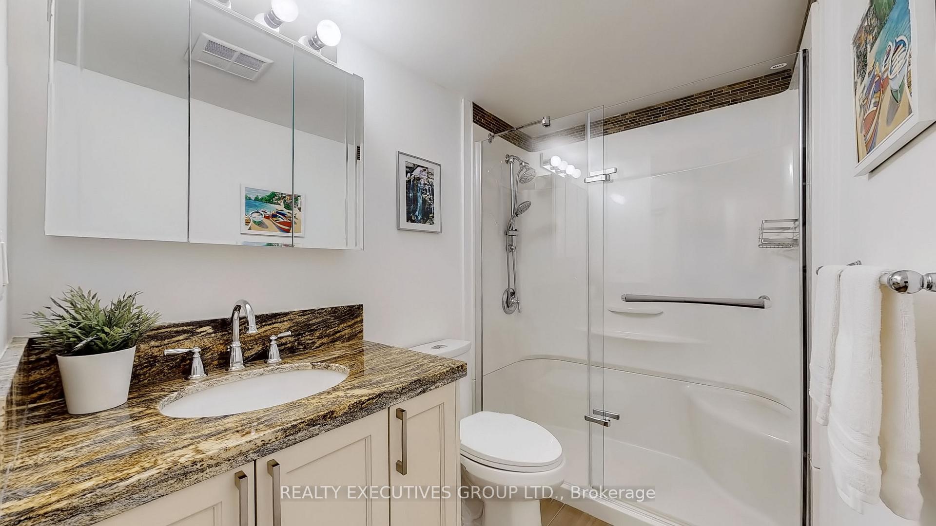 Photo 22 of Unit 303, 8111 Yonge Street, Markham, Royal Orchard — HOMEH