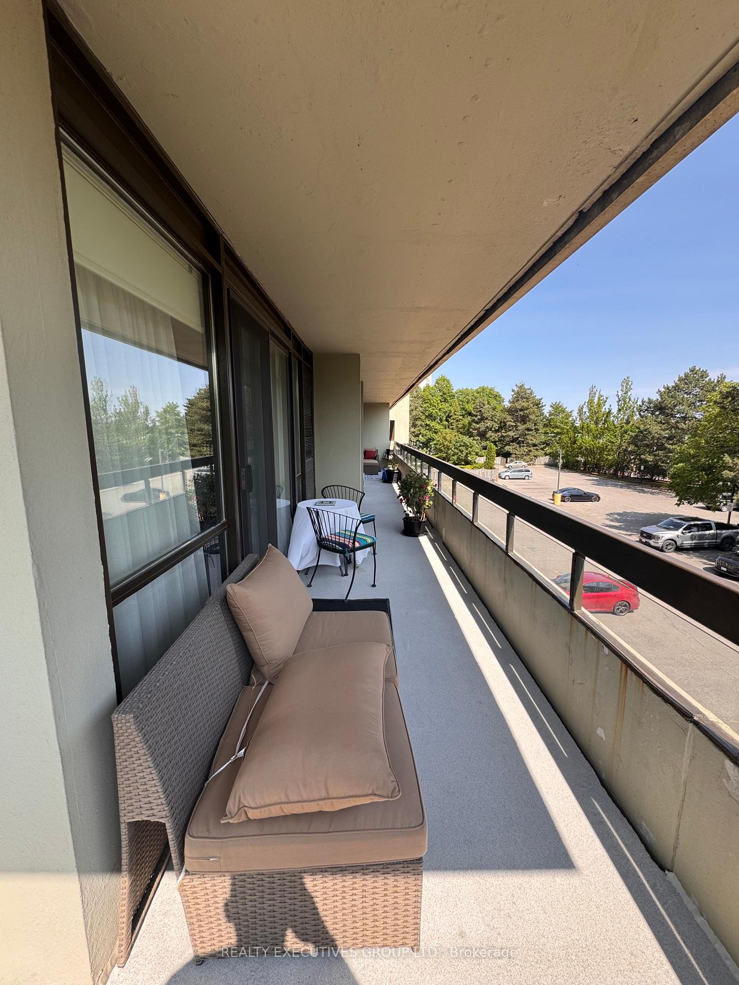 Photo 32 of Unit 303, 8111 Yonge Street, Markham, Royal Orchard — HOMEH