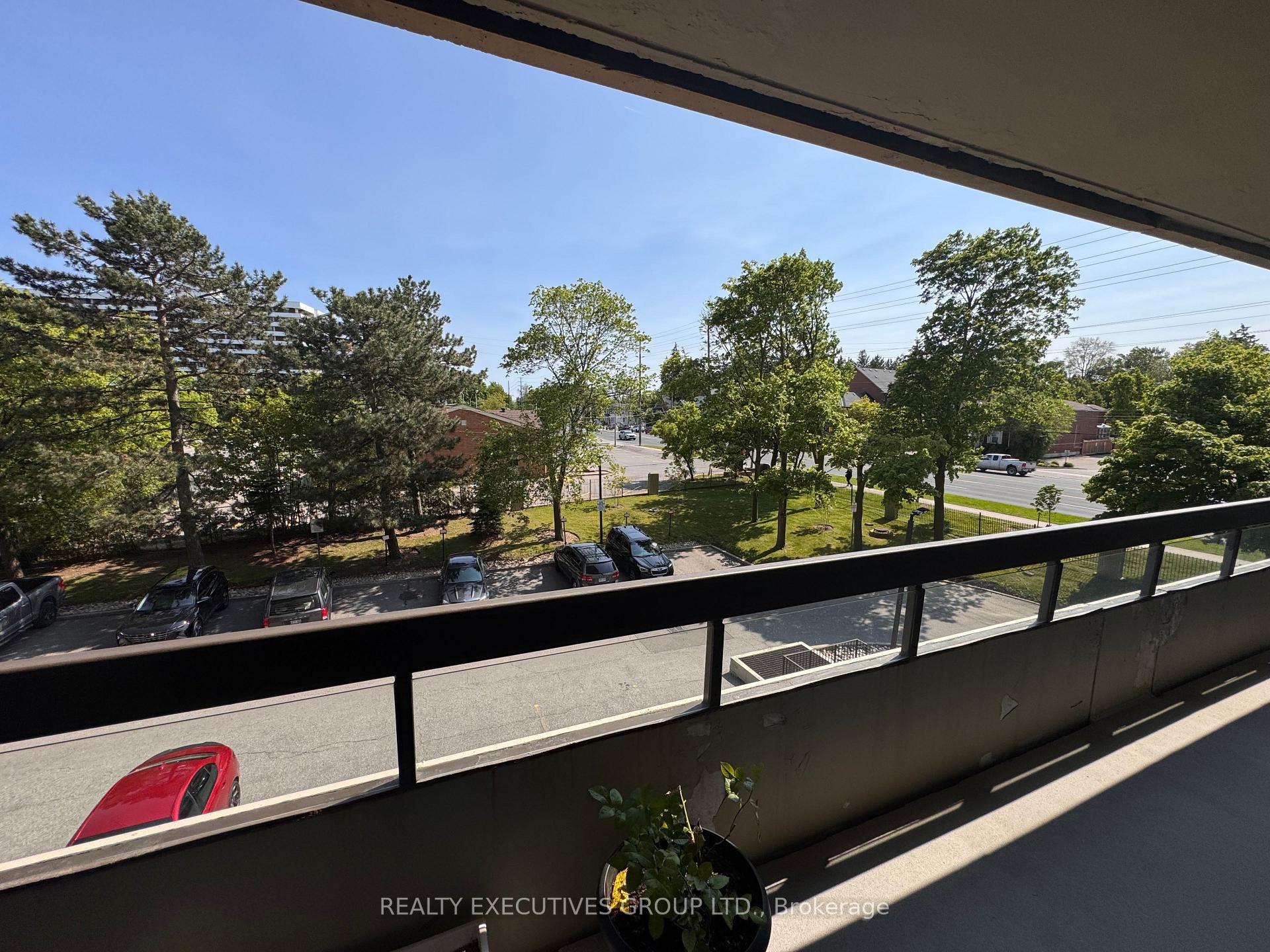 Photo 34 of Unit 303, 8111 Yonge Street, Markham, Royal Orchard — HOMEH