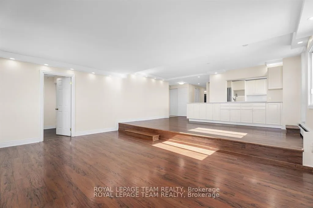 Photo 2 of Unit 2004, 415 Greenview Avenue, Ottawa, Britannia — HOMEH