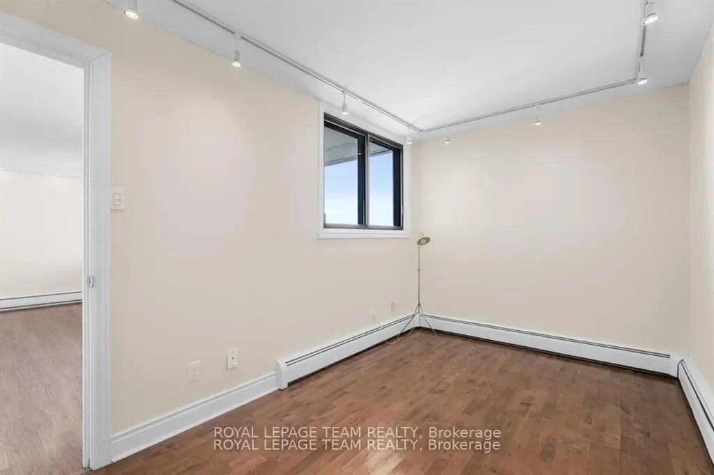 Photo 11 of Unit 2004, 415 Greenview Avenue, Ottawa, Britannia — HOMEH
