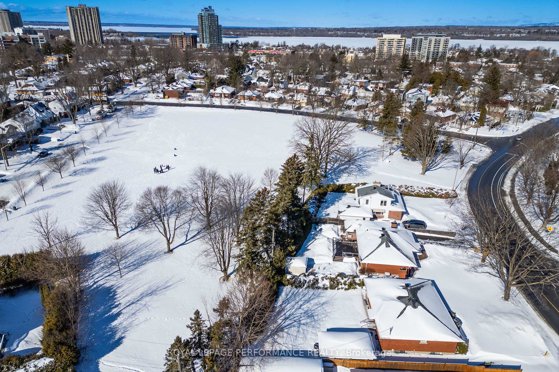 Photo 21 of 586 Sherbourne Road, Ottawa, Carlingwood — HOMEH
