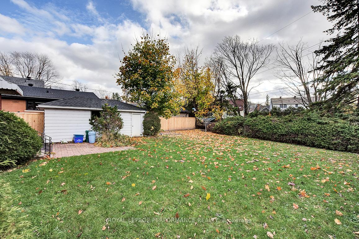 Photo 34 of 586 Sherbourne Road, Ottawa, Carlingwood — HOMEH