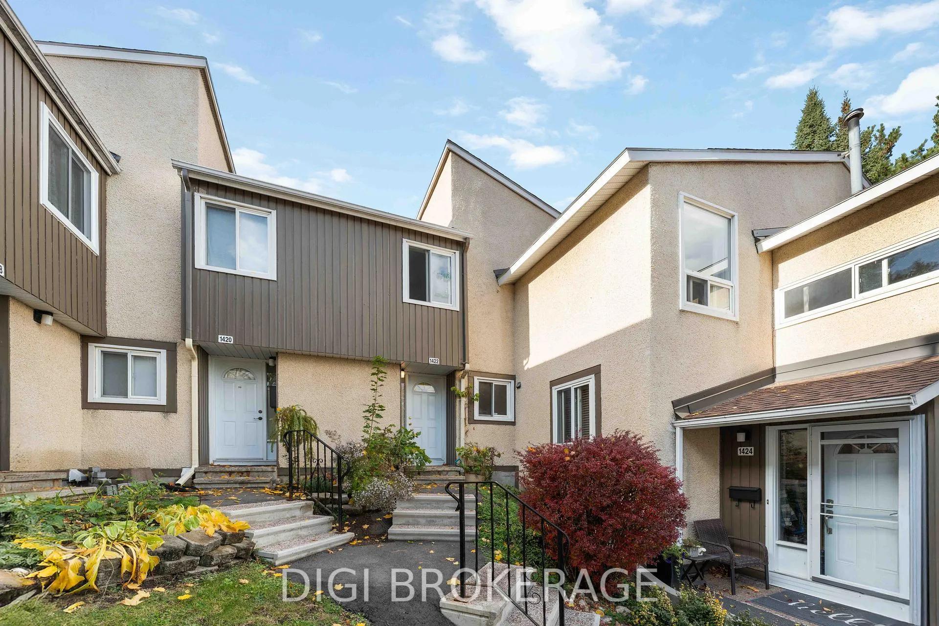 Photo 2 of 1422 Lassiter Terrace, Ottawa, Beaconwood — HOMEH