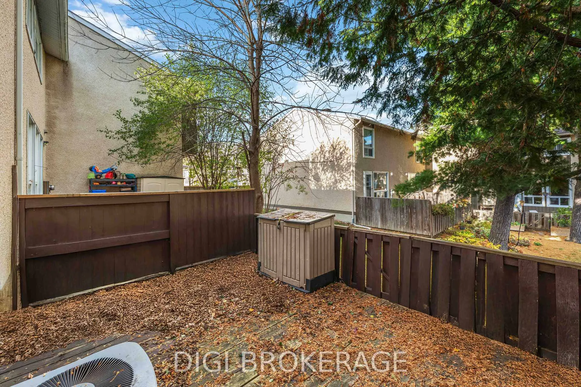 Photo 25 of 1422 Lassiter Terrace, Ottawa, Beaconwood — HOMEH