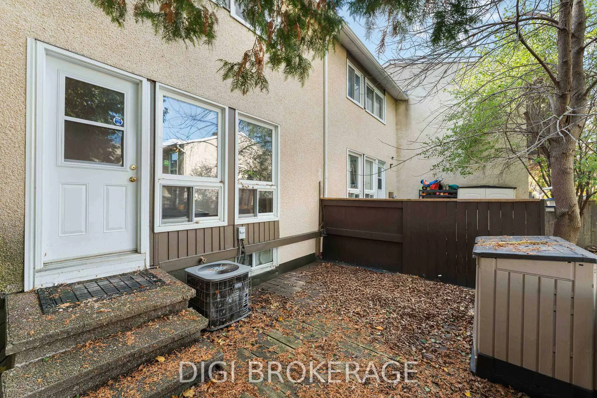 Photo 26 of 1422 Lassiter Terrace, Ottawa, Beaconwood — HOMEH