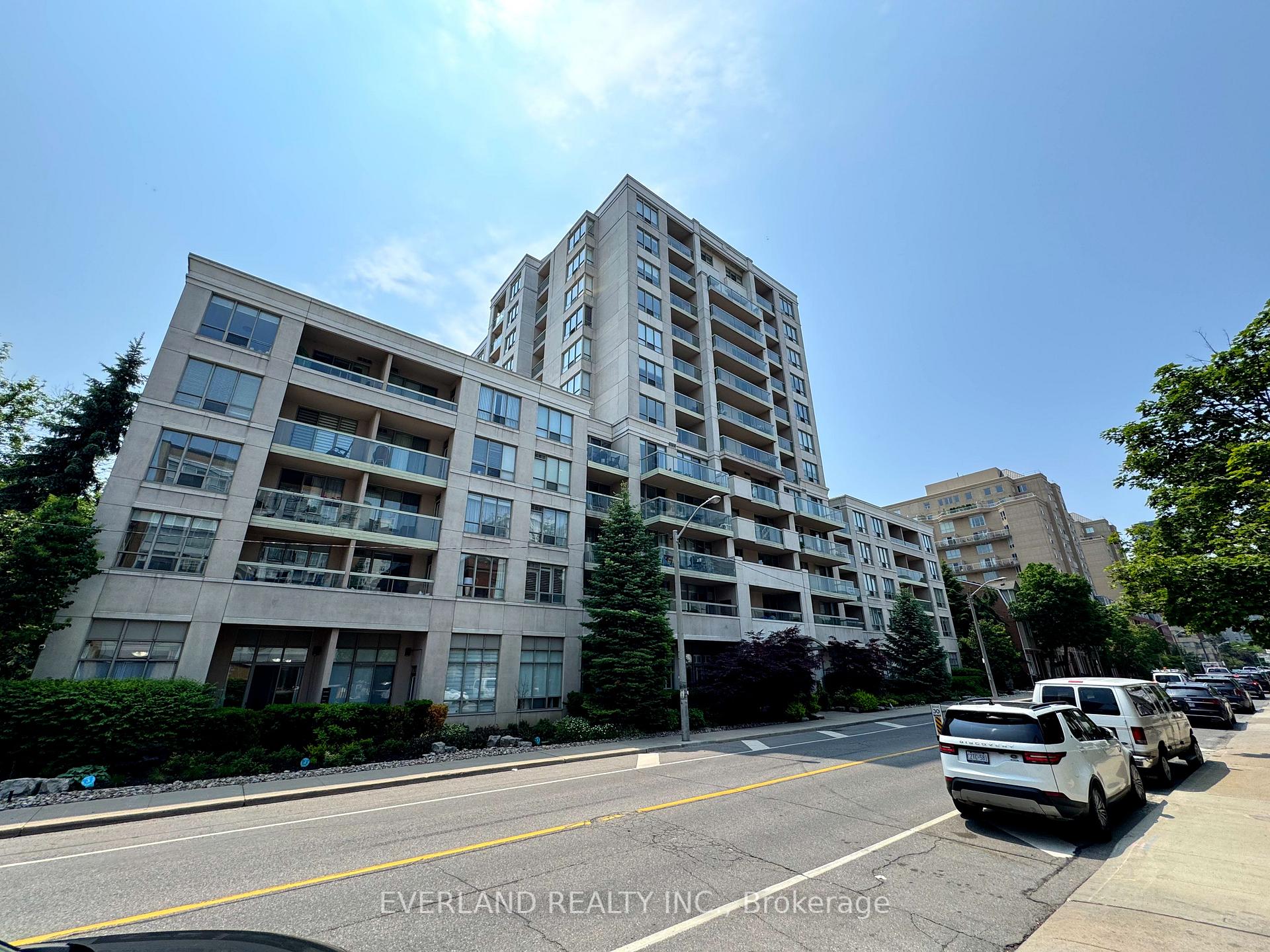 Front of Unit 105, 195 Merton Street