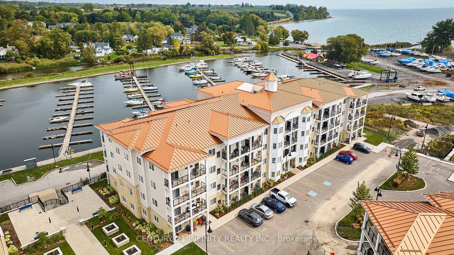 Front of Unit 101, 70 Shipway Avenue
