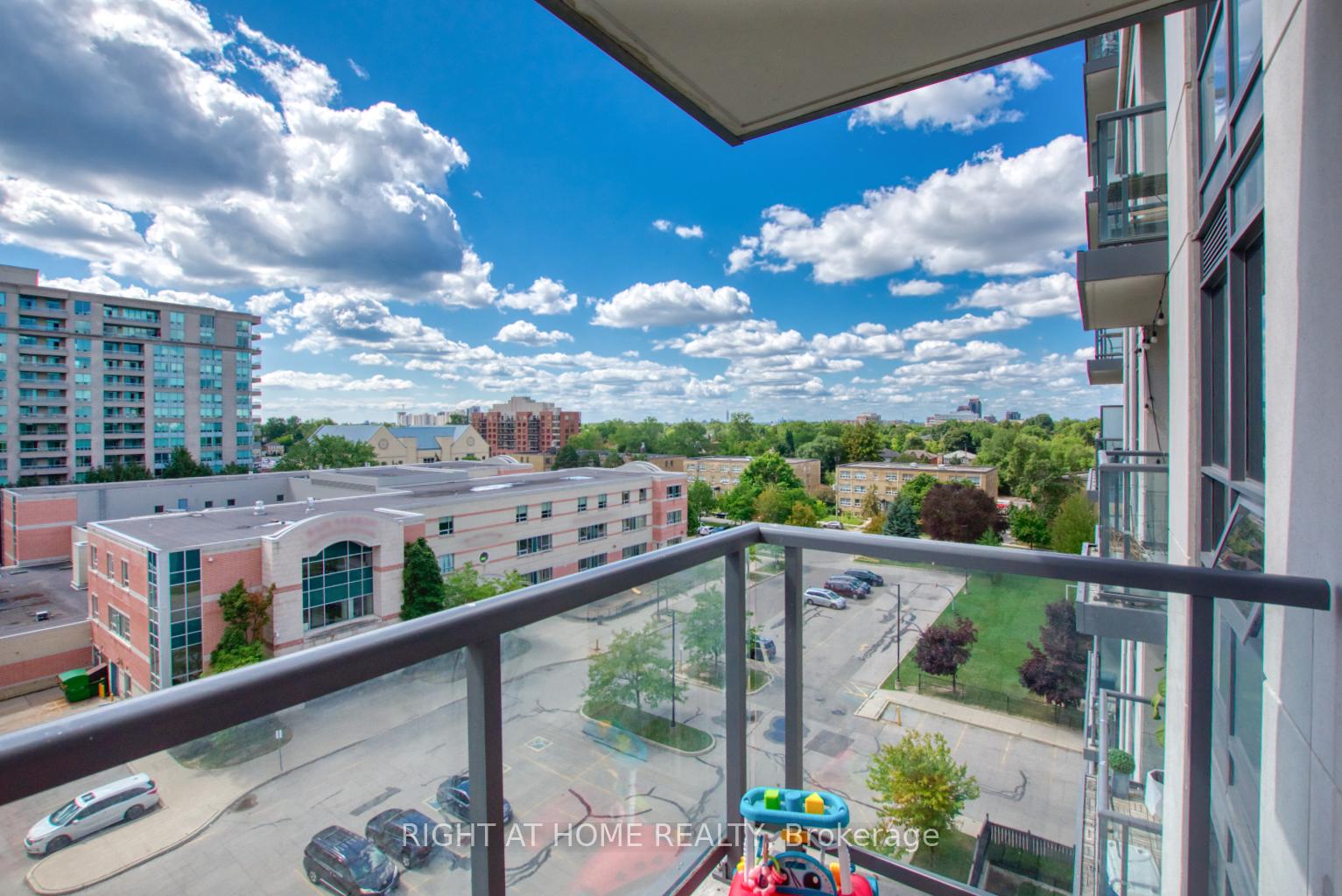 Photo 22 of Unit 827, 35 Saranac Boulevard, Toronto, Englemount-Lawrence — HOMEH